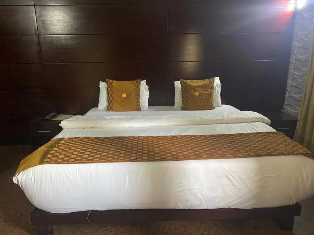 Bed in Galpin Suites