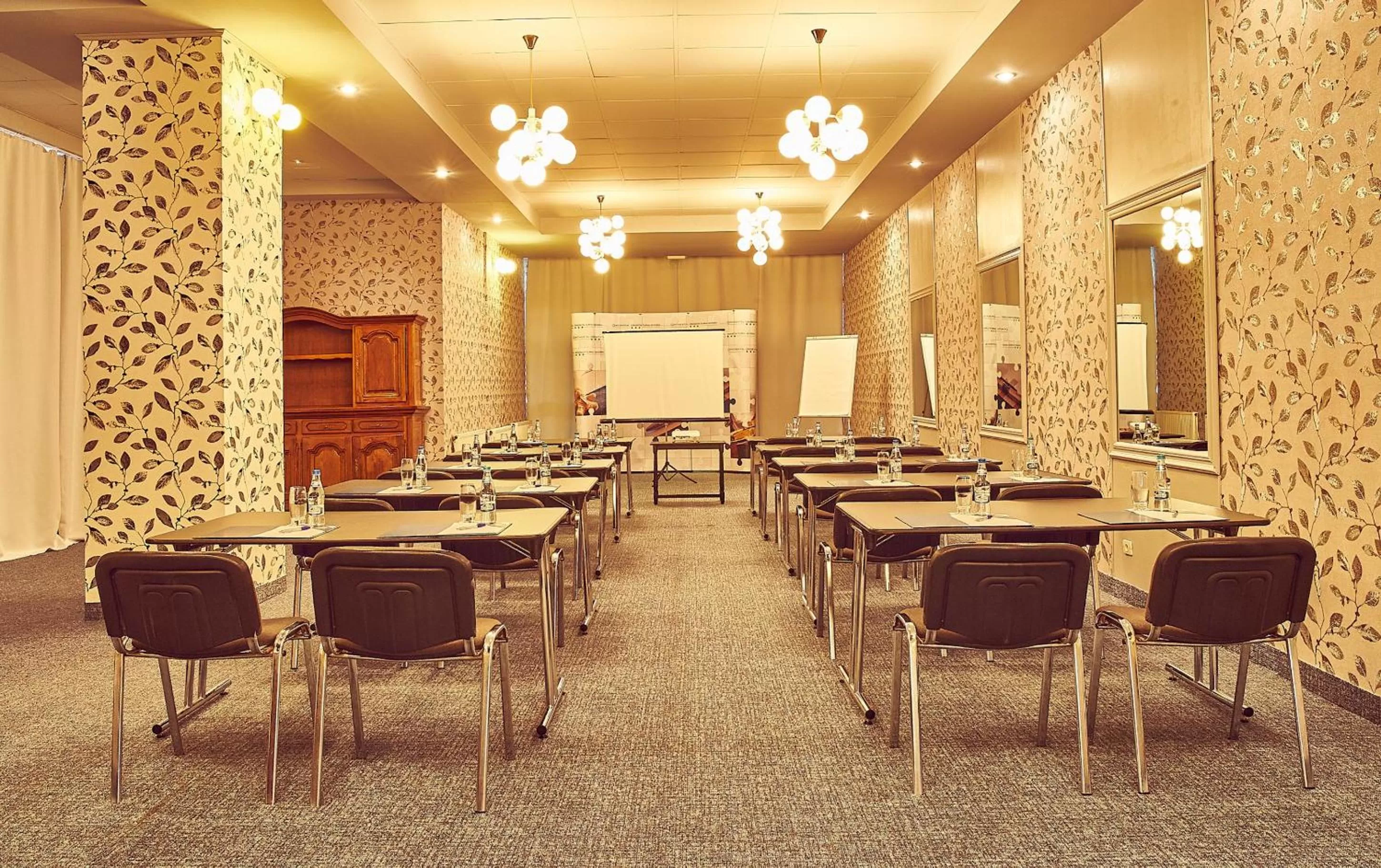 Business facilities in Continental Drobeta Turnu Severin