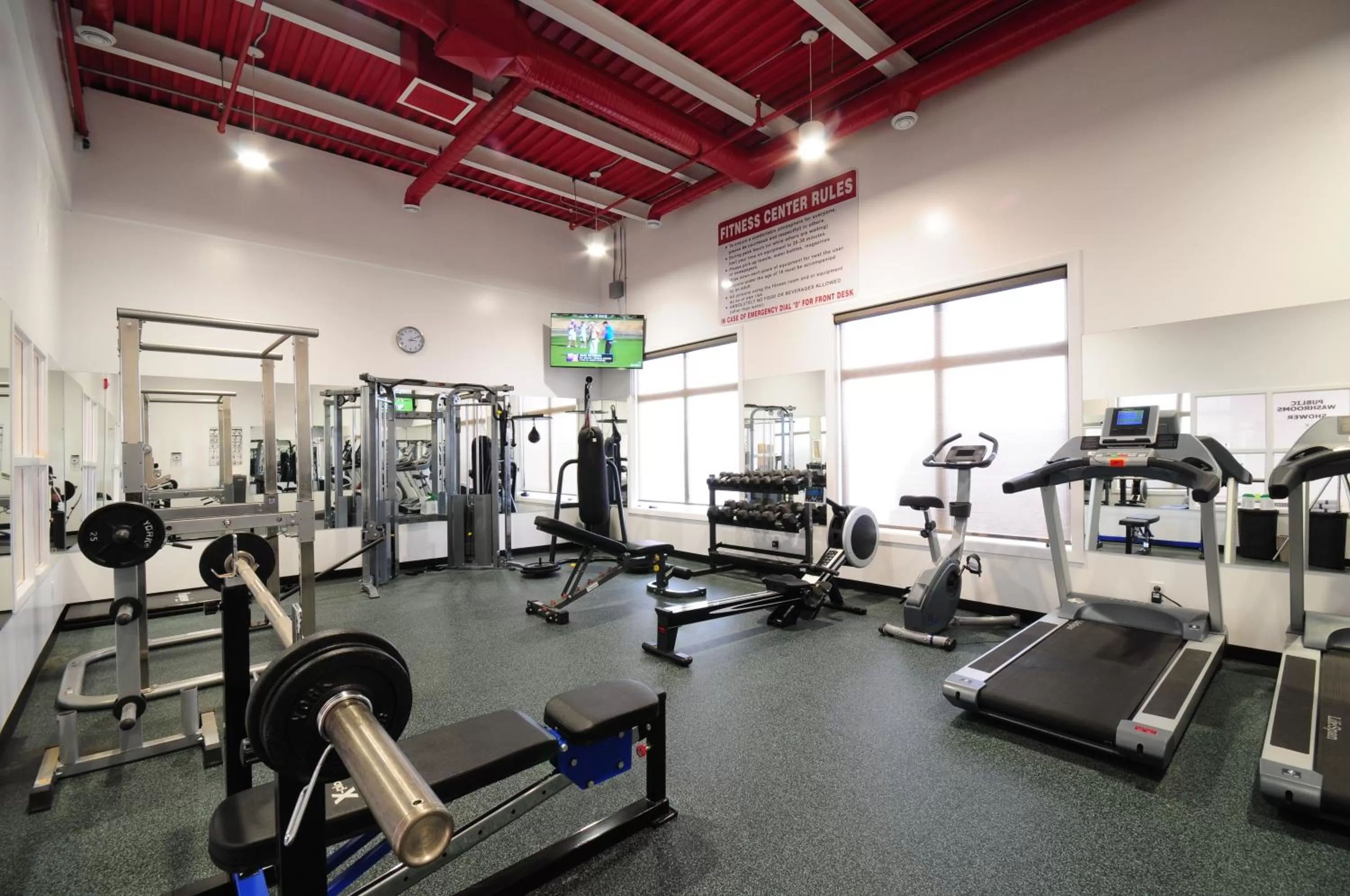 Fitness centre/facilities in Ramada by Wyndham Emerald Park/Regina East