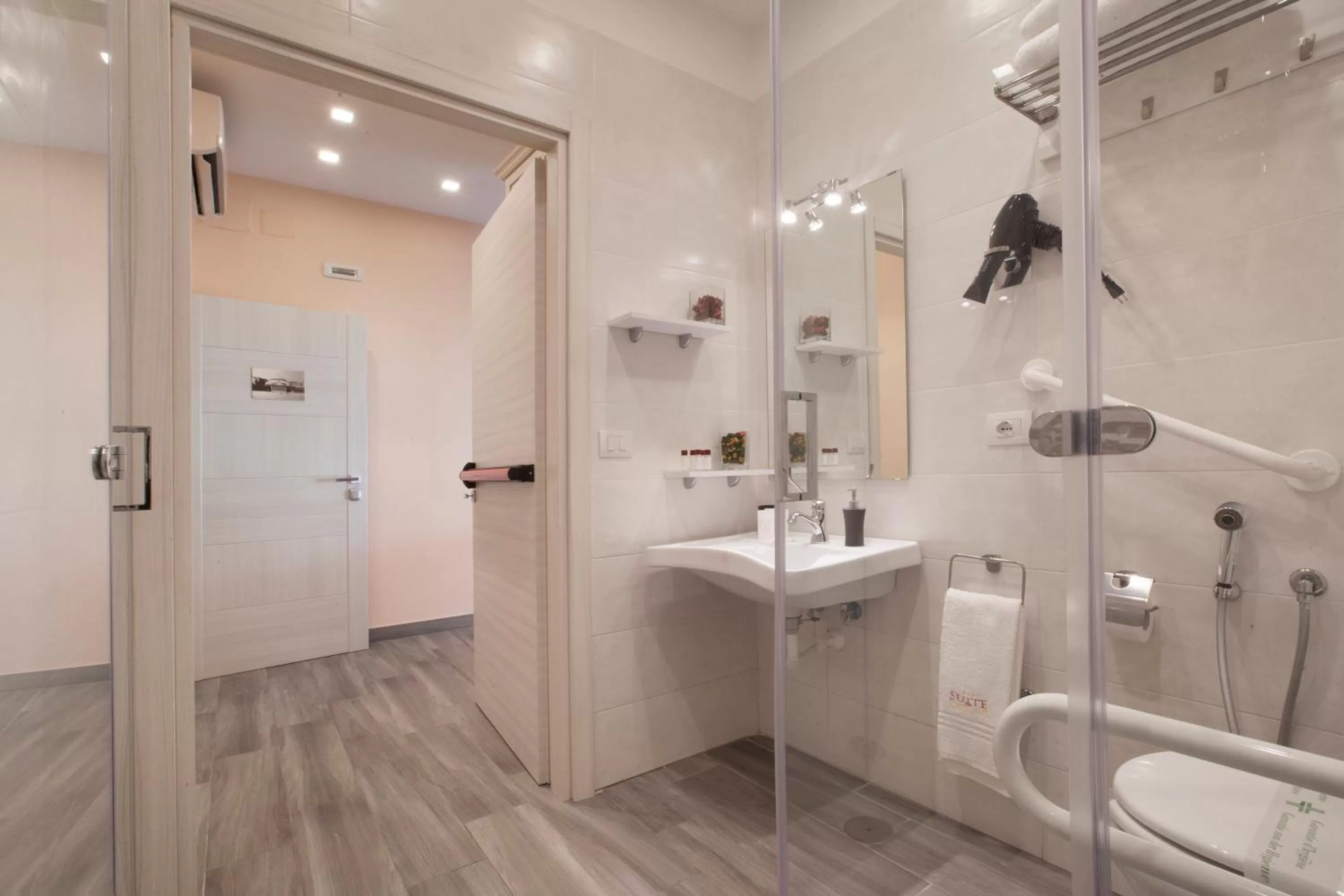 Bathroom in Suite dei Catalani