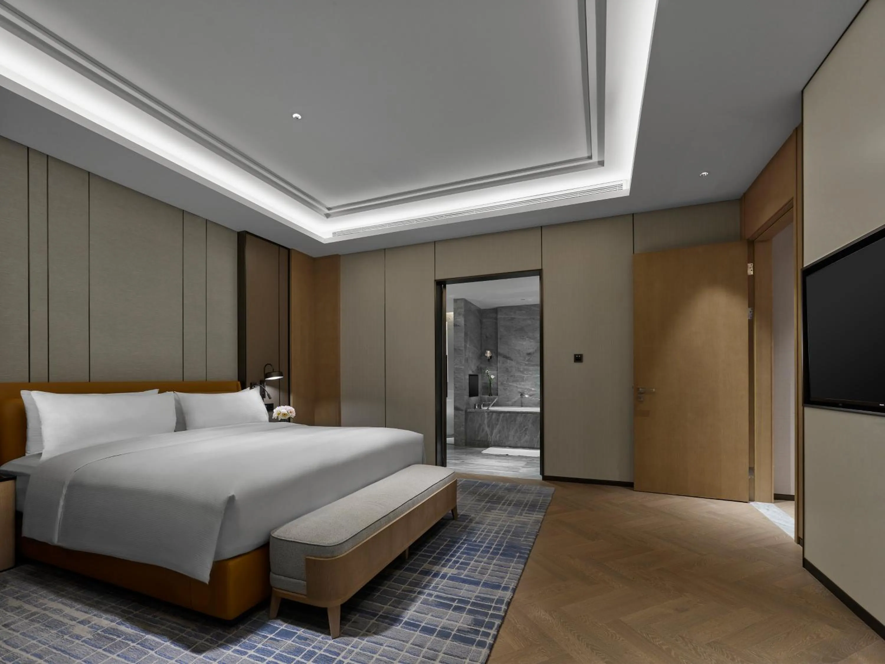 Bedroom, Bed in DoubleTree by Hilton Chengdu Riverside - Close to Panda Base and Chengdu East Railway