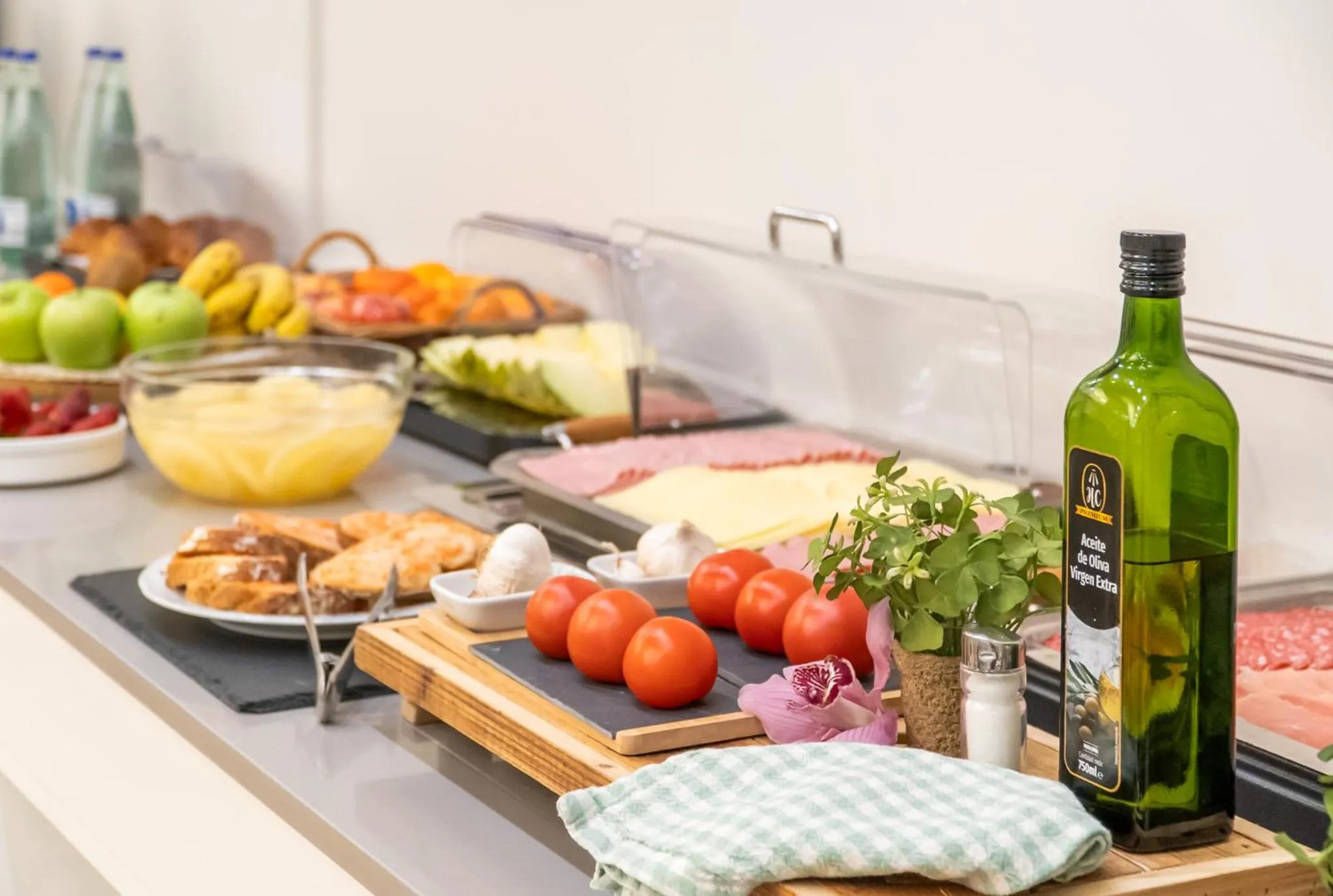 Breakfast in Hotel Glòries