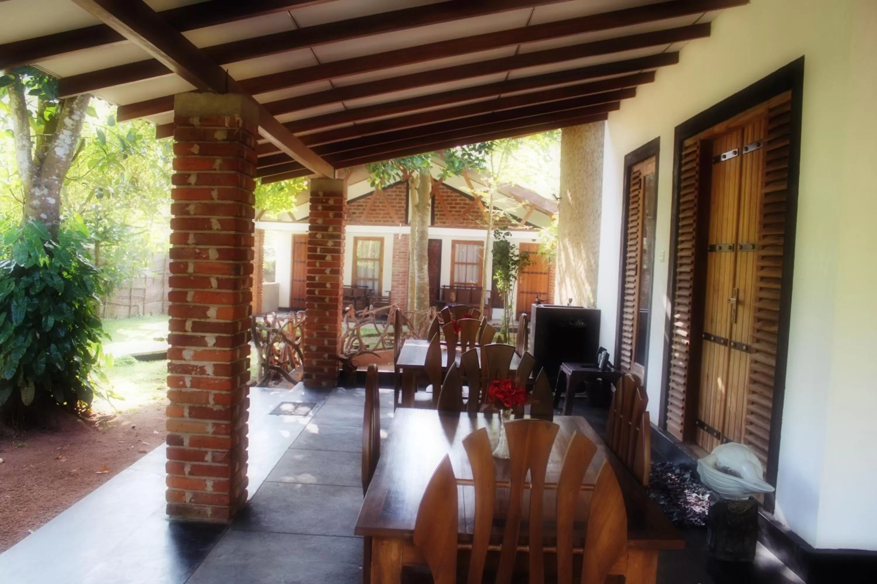 Restaurant/Places to Eat in Green Cottage