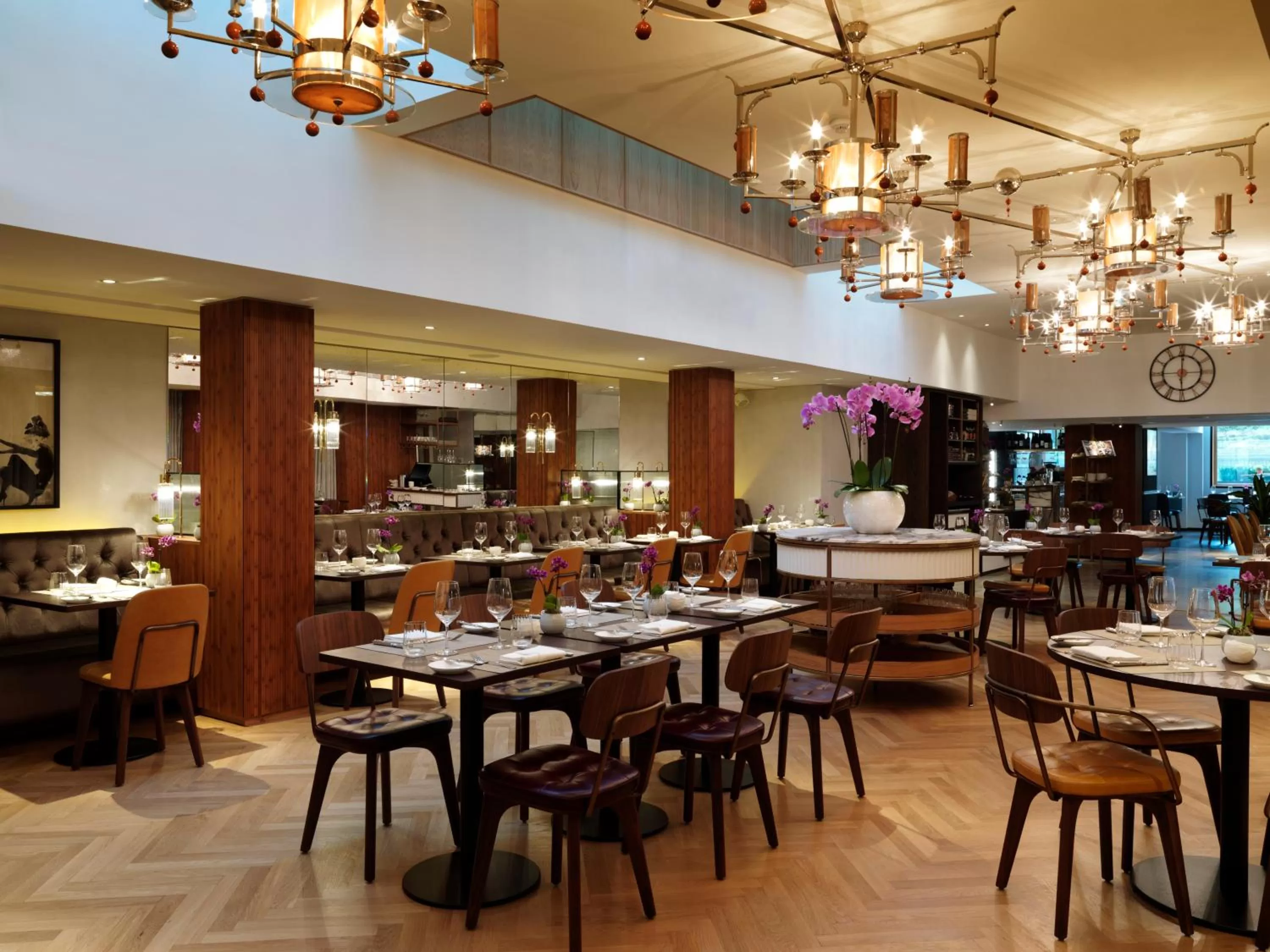 Restaurant/places to eat in The Athenaeum Hotel & Residences