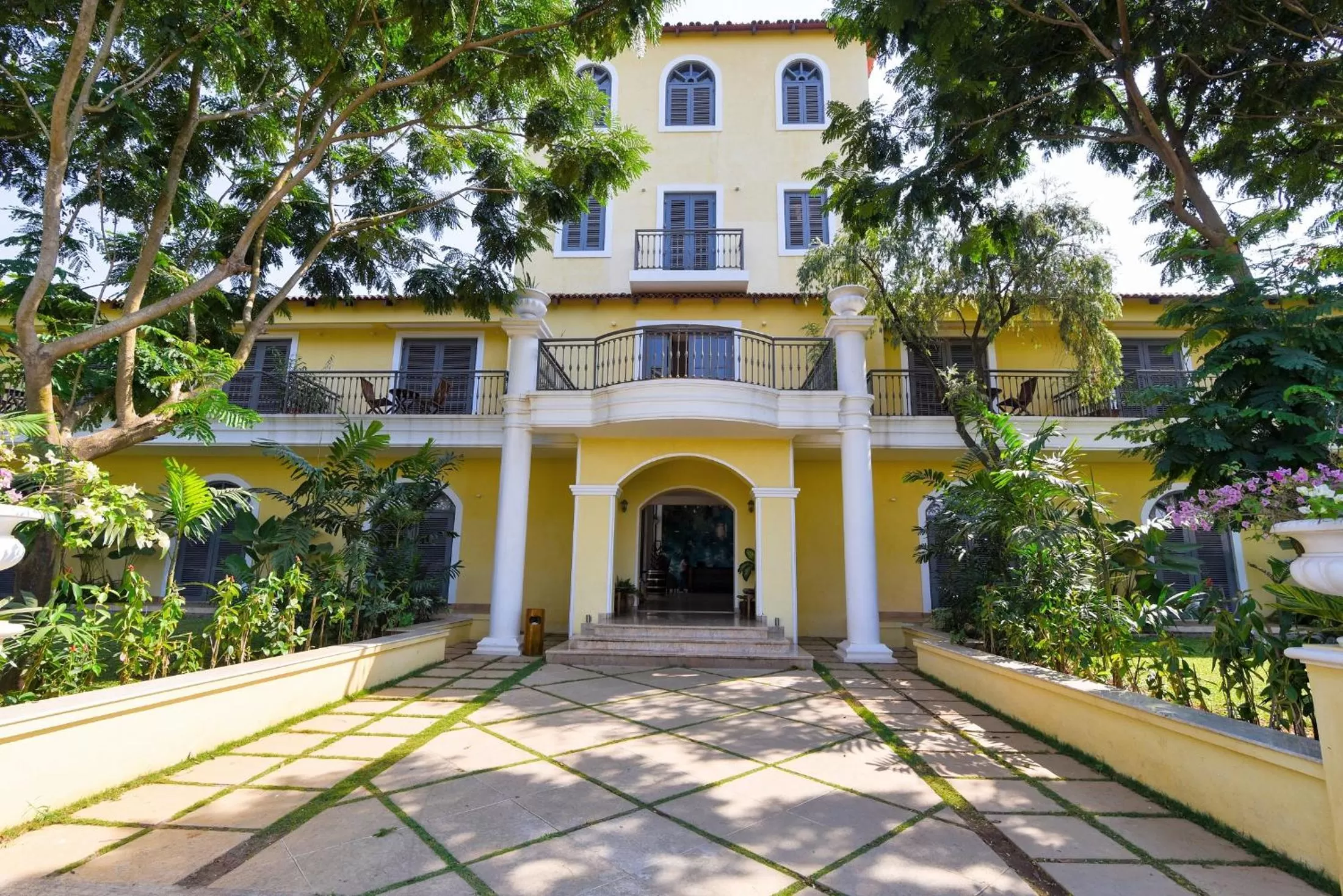 Facade/entrance, Property Building in The Source At Sula