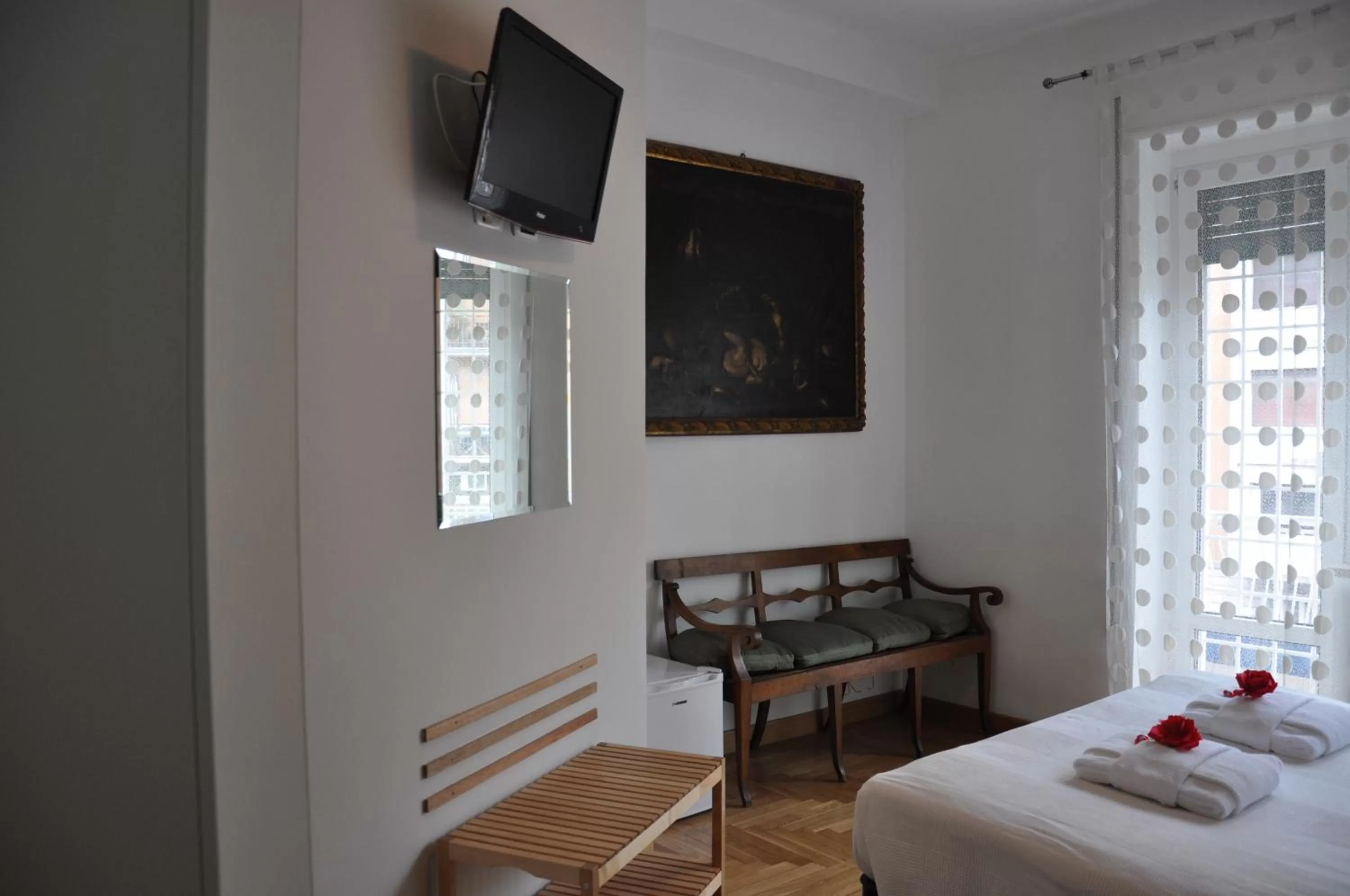 Photo of the whole room, Bed in Sweet Home Parioli