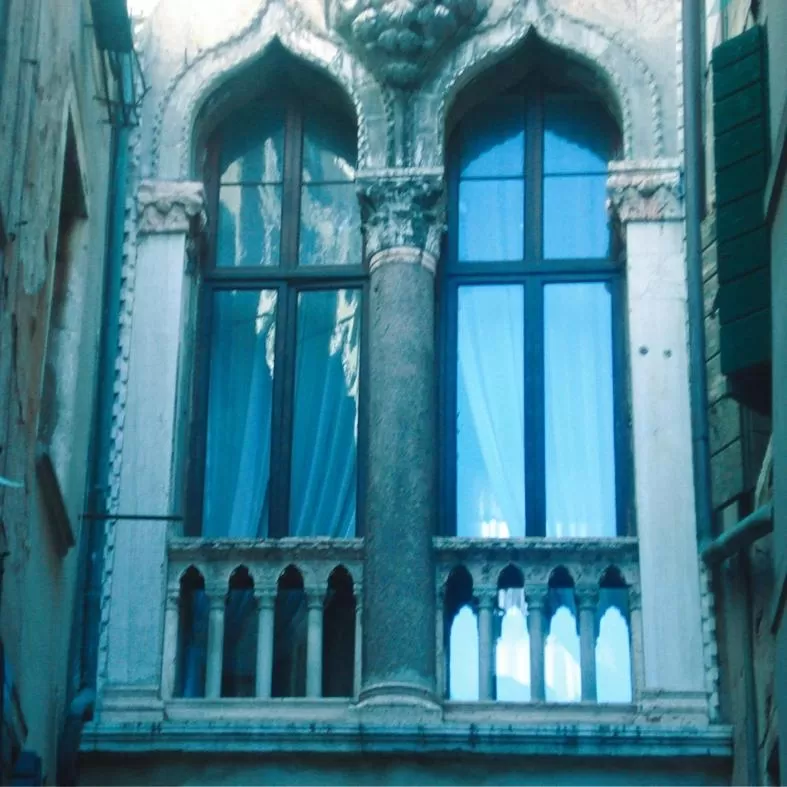 Facade/entrance in B&B Arabesque