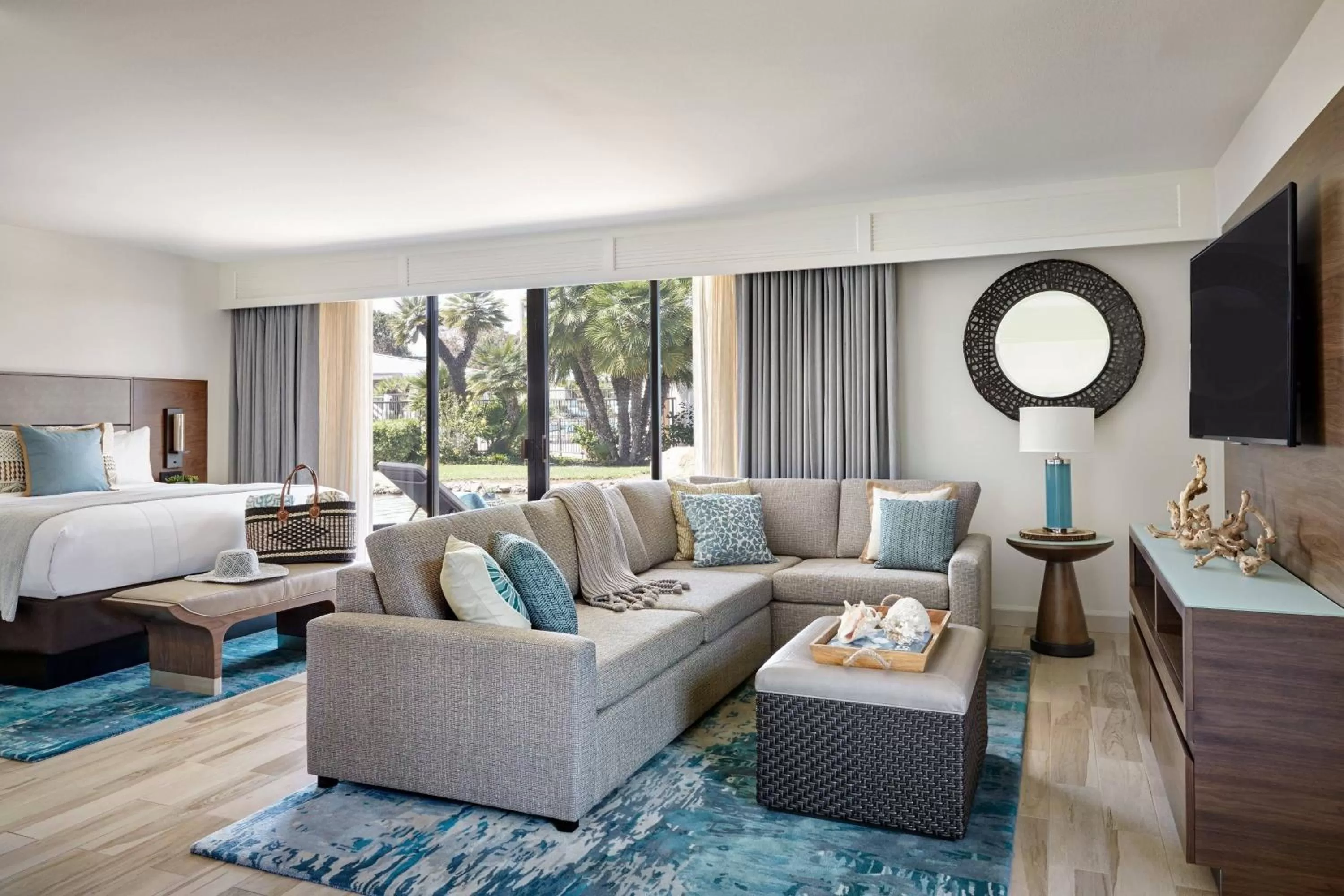 Bedroom, Bed in Coronado Island Marriott Resort & Spa