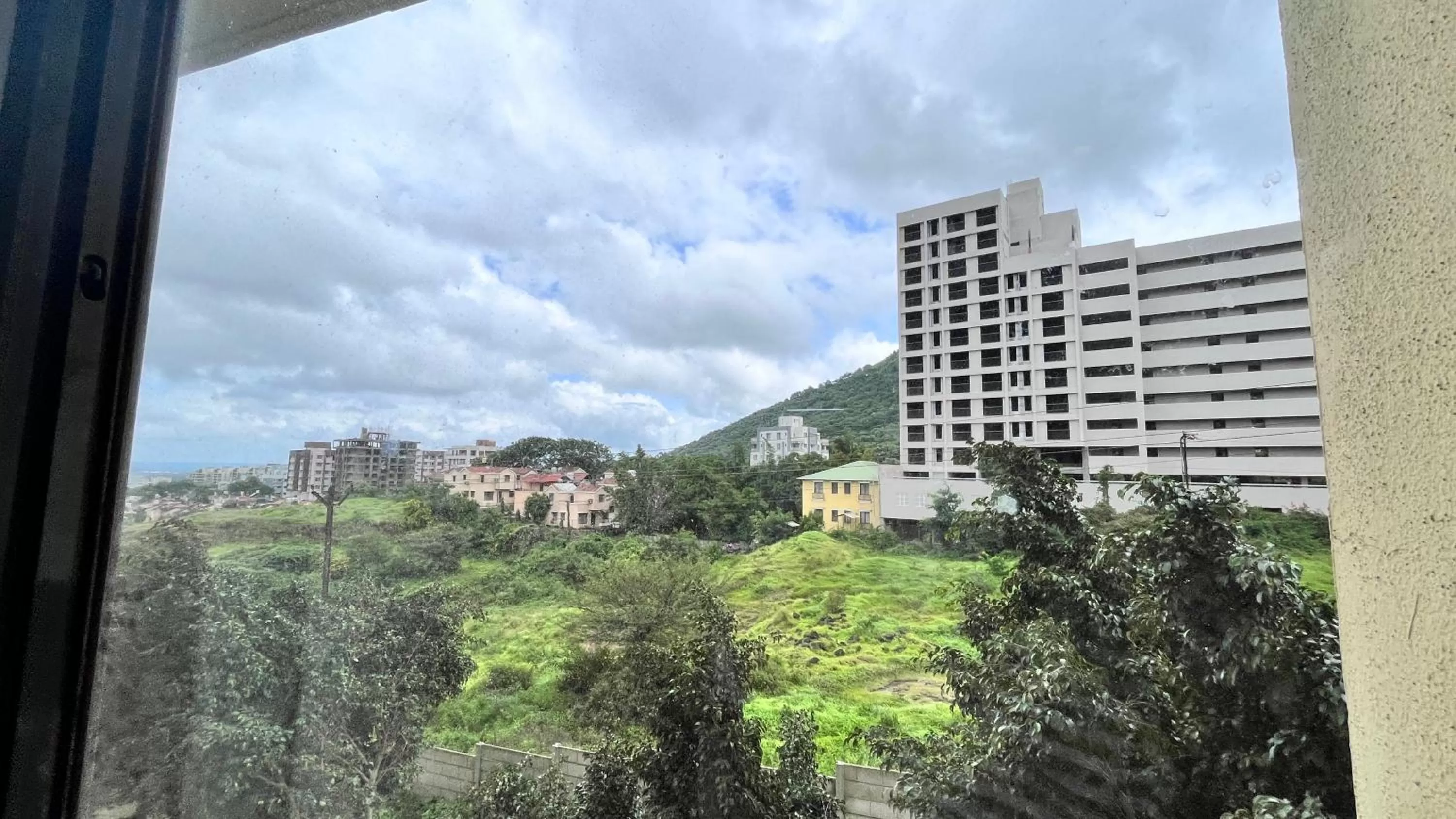 Day in Hotel Sumanchandra Suites