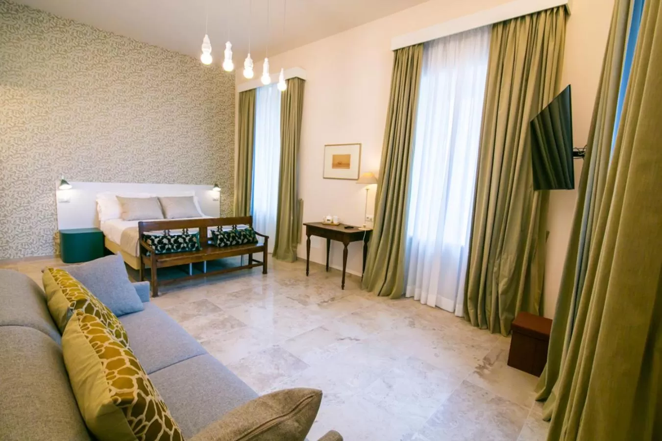 Living room, Seating Area in Migliori Olive Ascolane beds