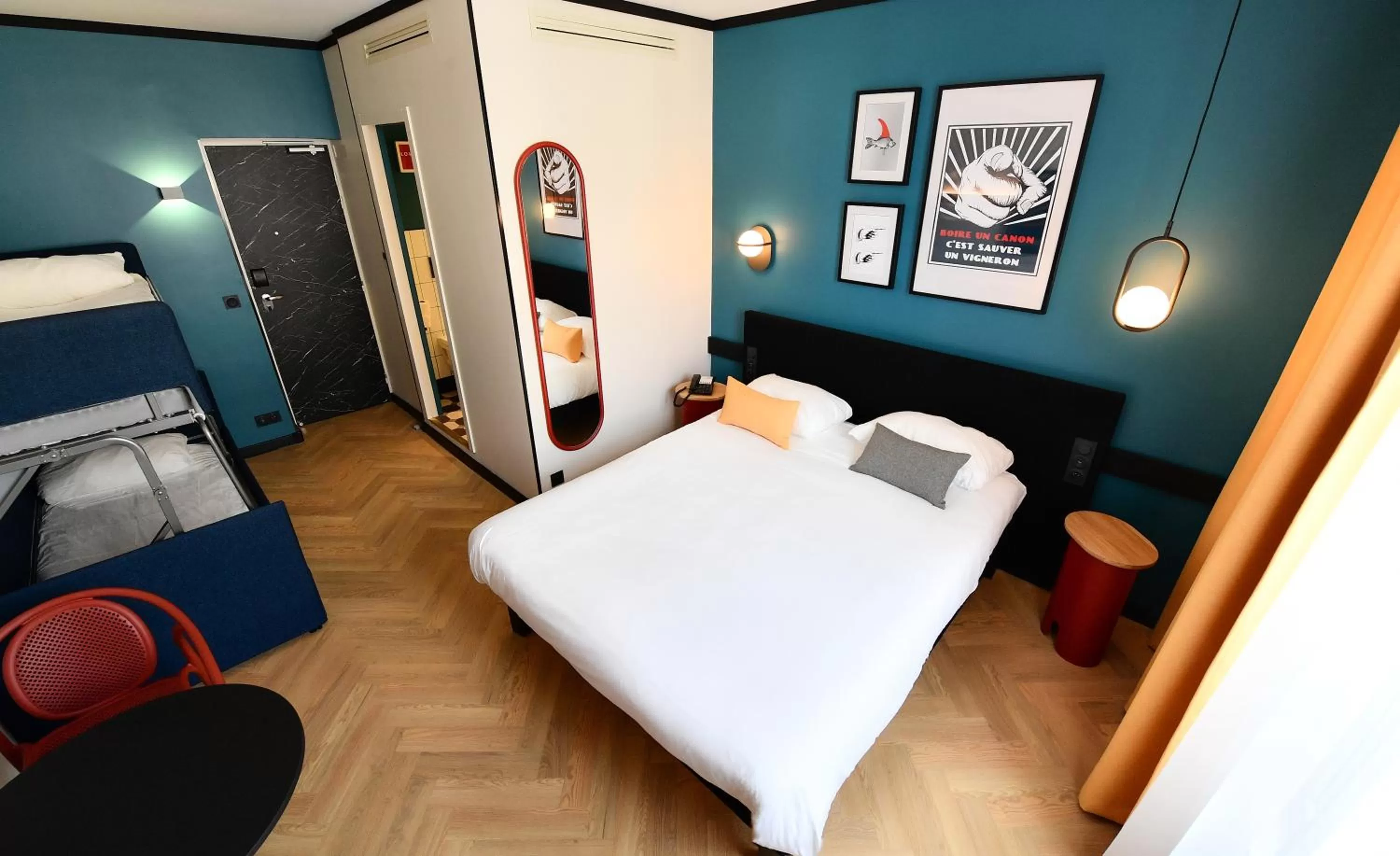 Bedroom, Bed in ibis Styles Dijon Central