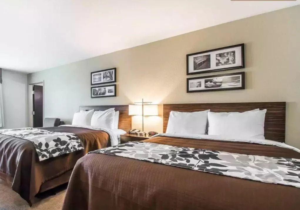 Bed in Sleep Inn & Suites Hannibal West