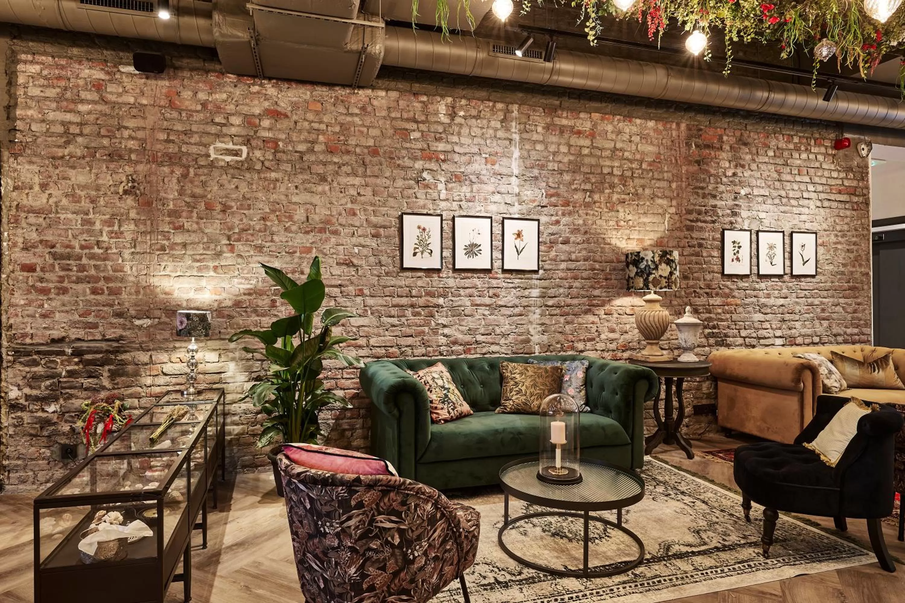 Living room in Urban Yard Hotel