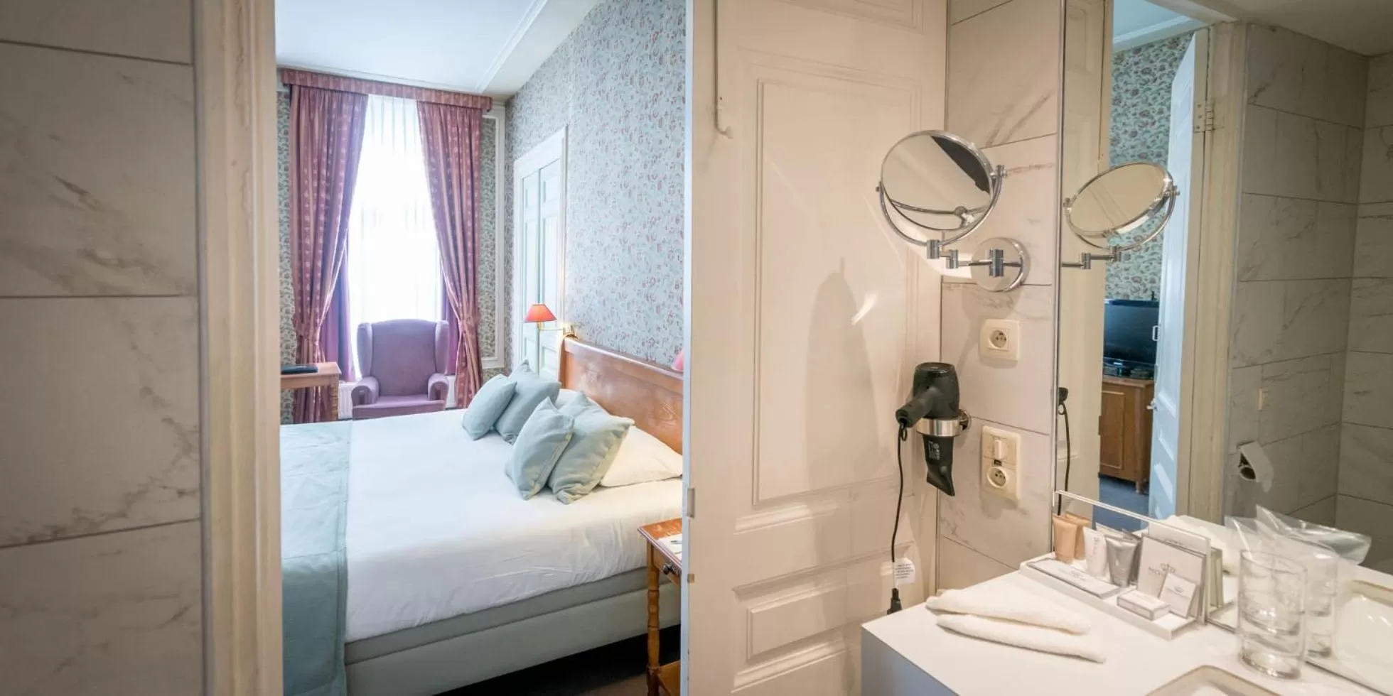 Bedroom, Bed in Hotel Jan Brito