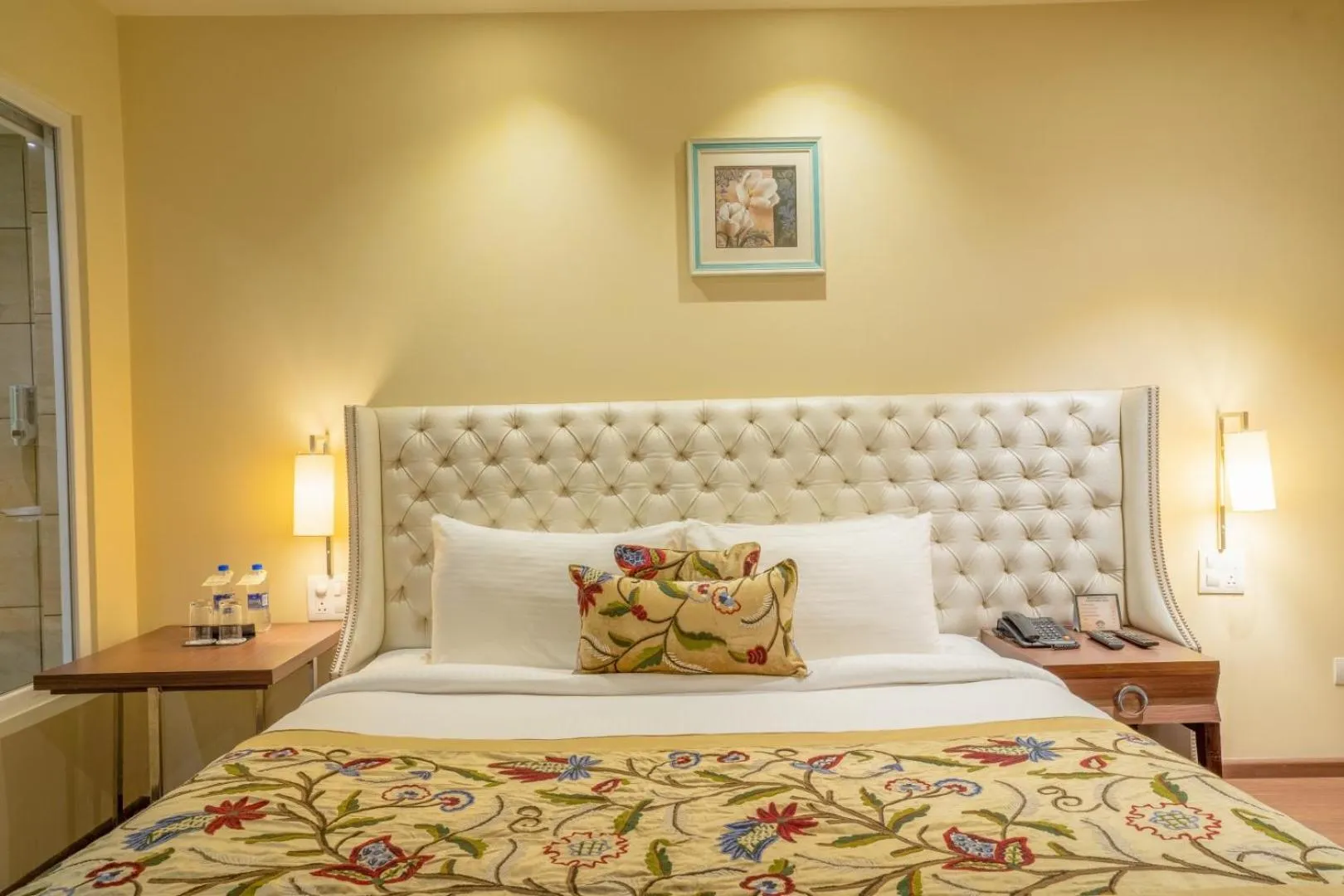 Photo of the whole room, Bed in Indraprastha Spa Resort