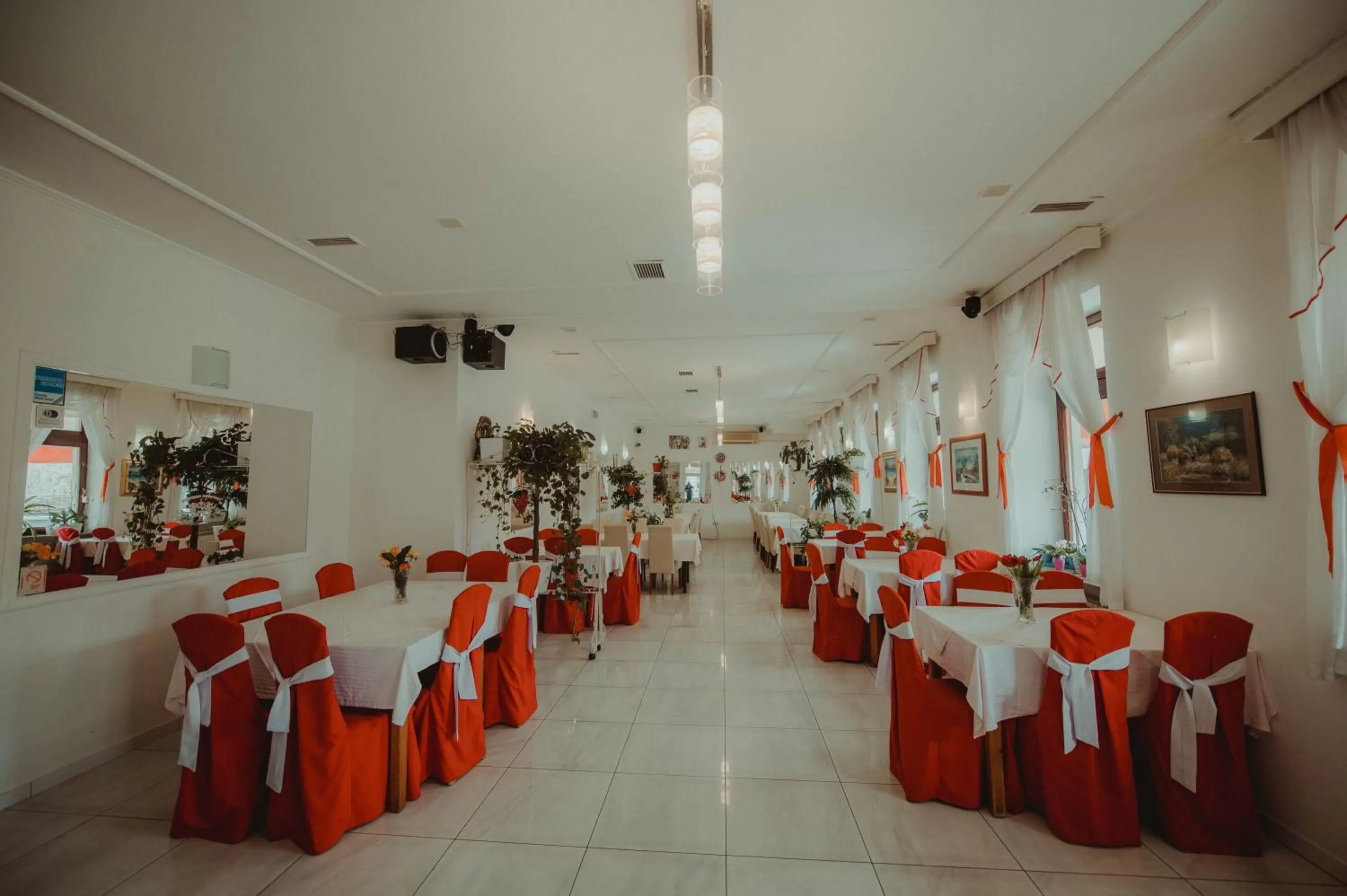 Restaurant/Places to Eat in B&B Laguna