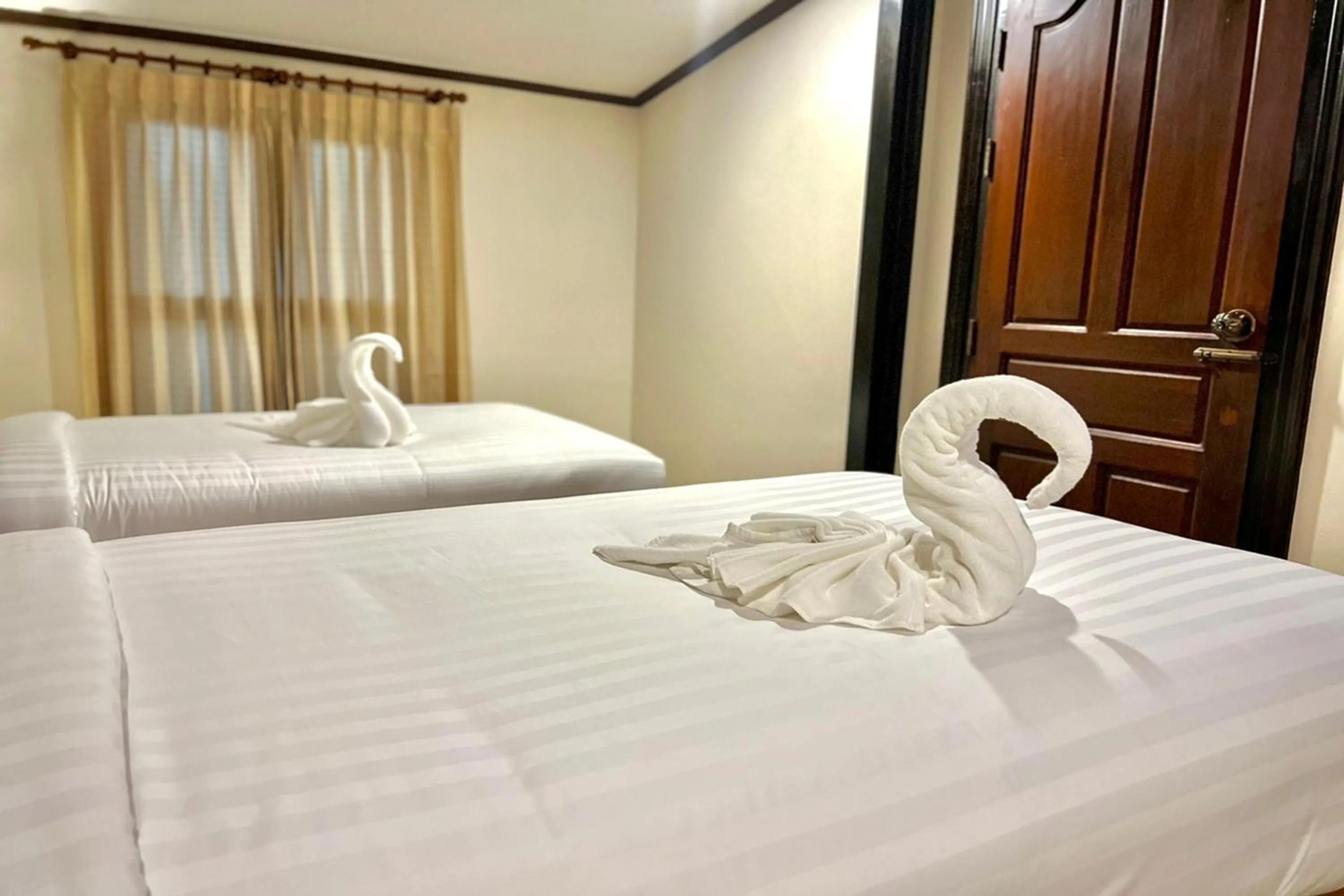 Bed in Na Mantra Resort