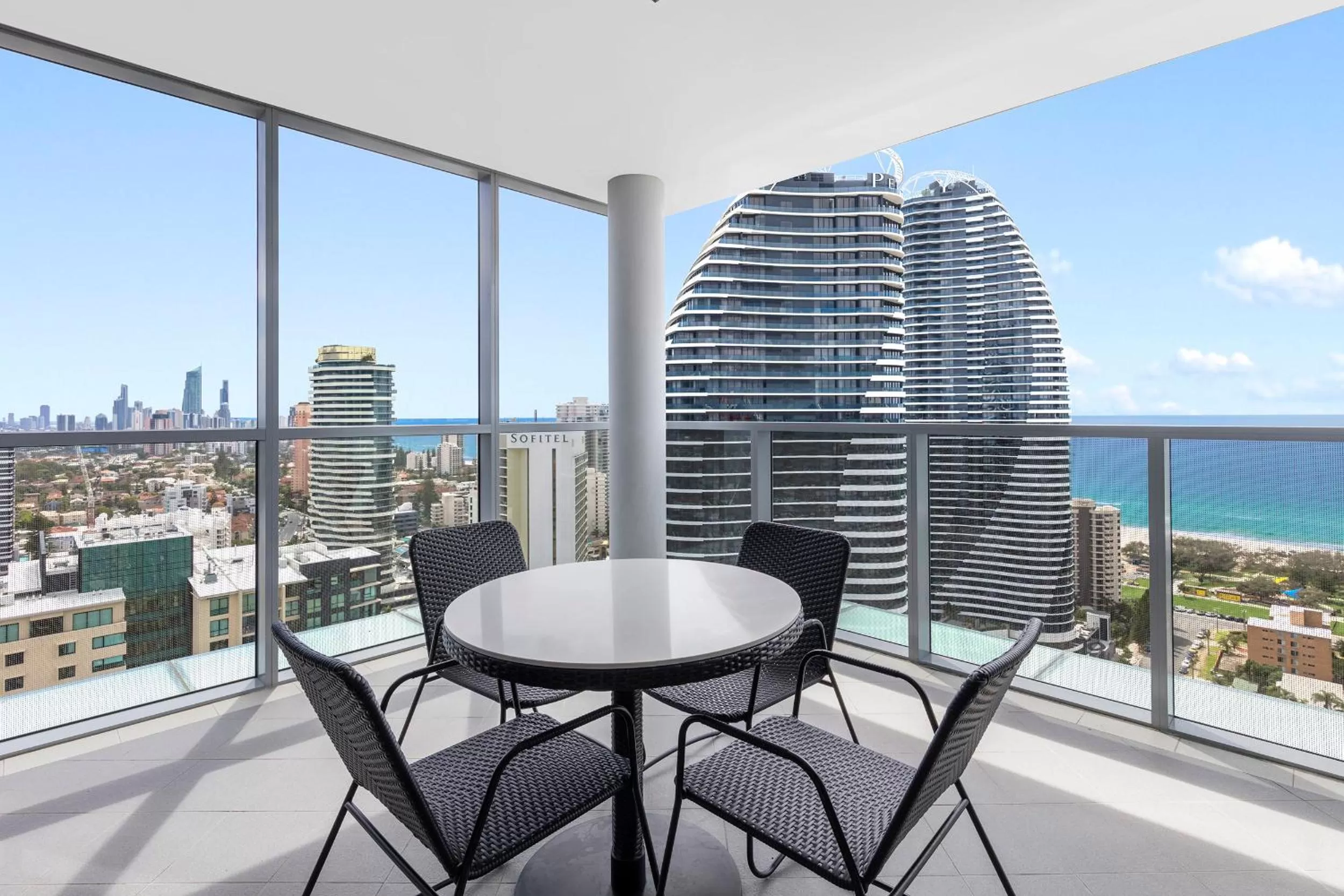 Balcony/Terrace in Meriton Suites Broadbeach