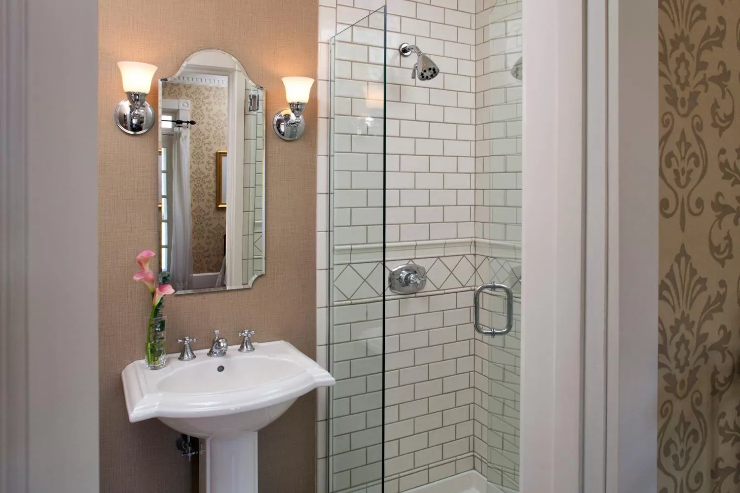 Bathroom in Jackson House Inn