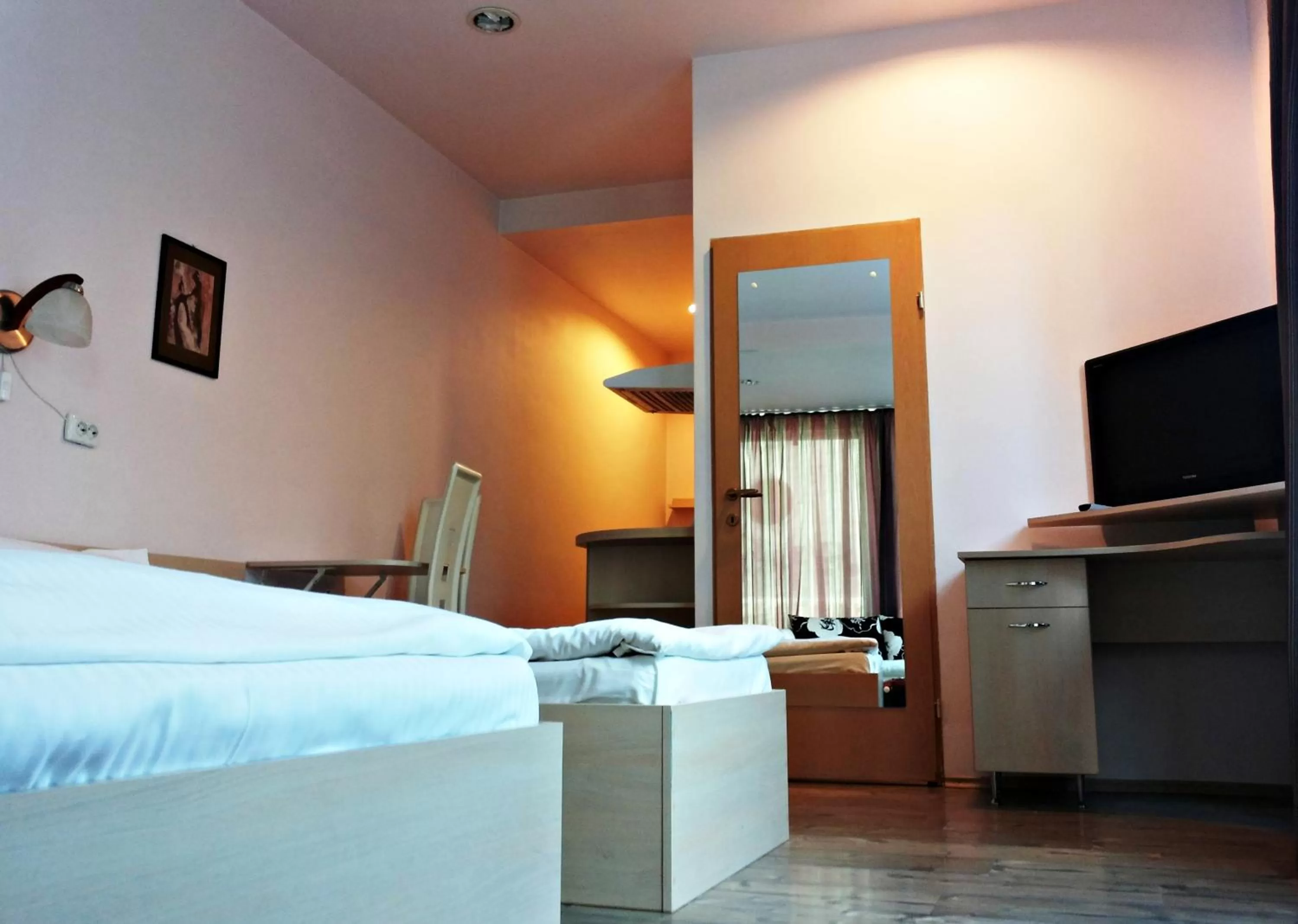 Photo of the whole room, Bed in Lucas 10 Apartments