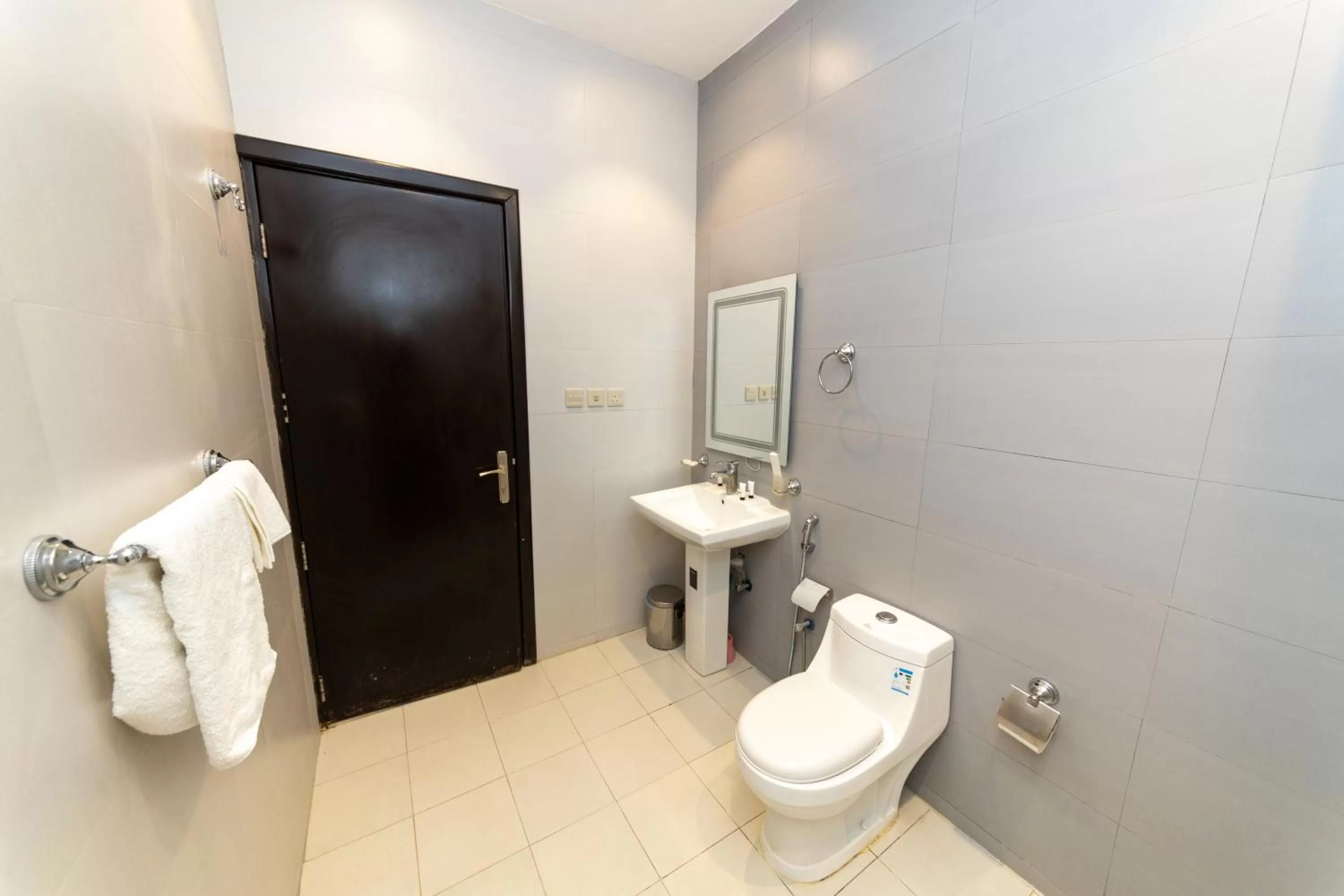 Shower in Admire Apart' Hotel