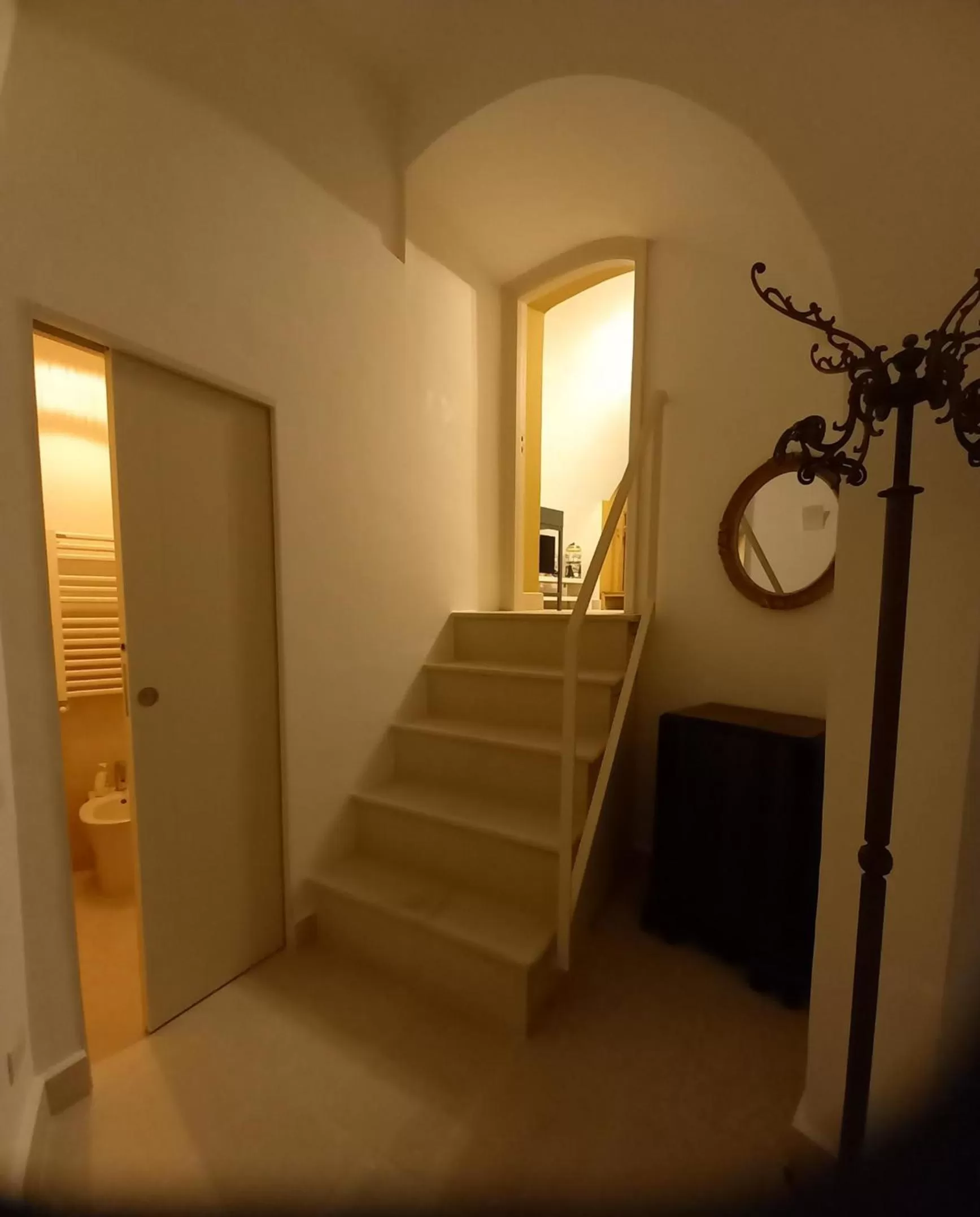 Photo of the whole room, TV/Entertainment Center in Le Petit Palais - Naples