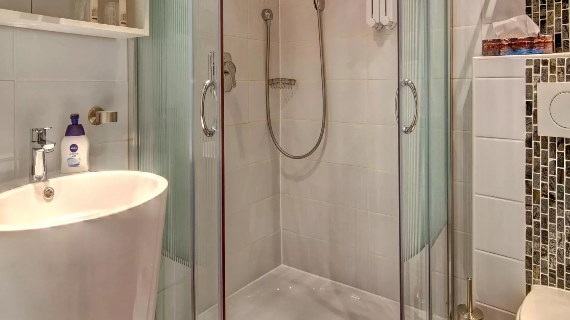 Bathroom in Suit' & Frühstück Zum Latschen - Adults Only