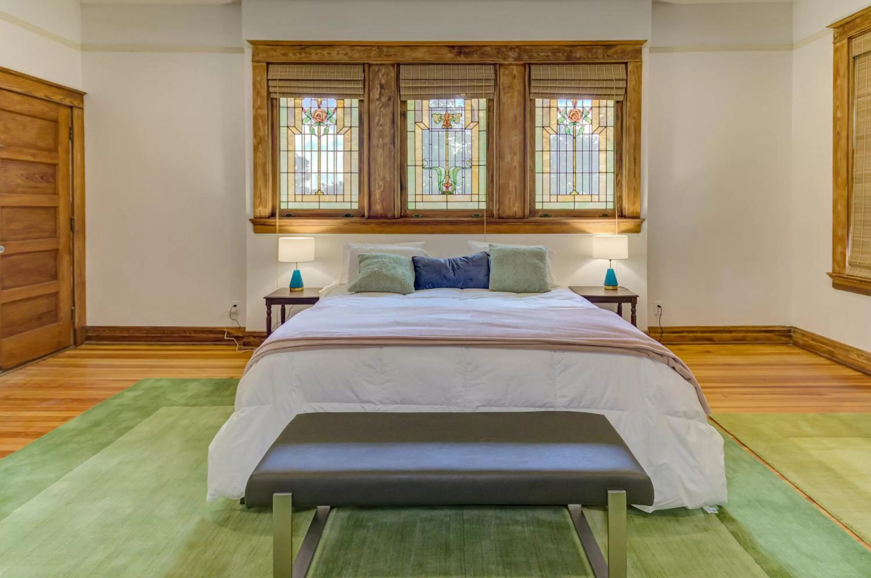 Bed in Oak Hall Bed and Breakfast