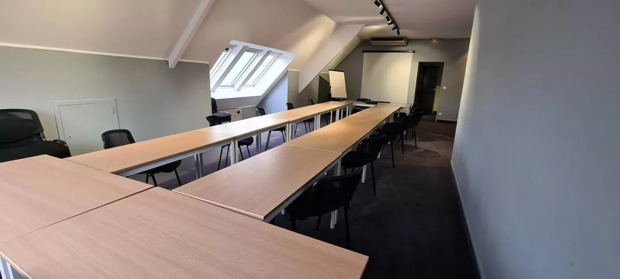 Meeting/conference room in Hostellerie Saint Vincent Beauvais Aeroport
