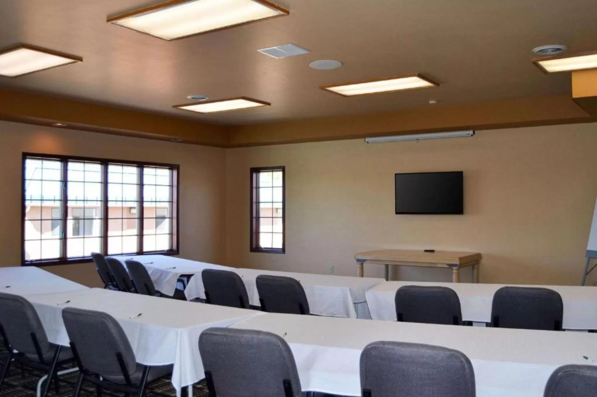 Meeting/conference room in Wingate by Wyndham Gunnison Near Western Colorado University