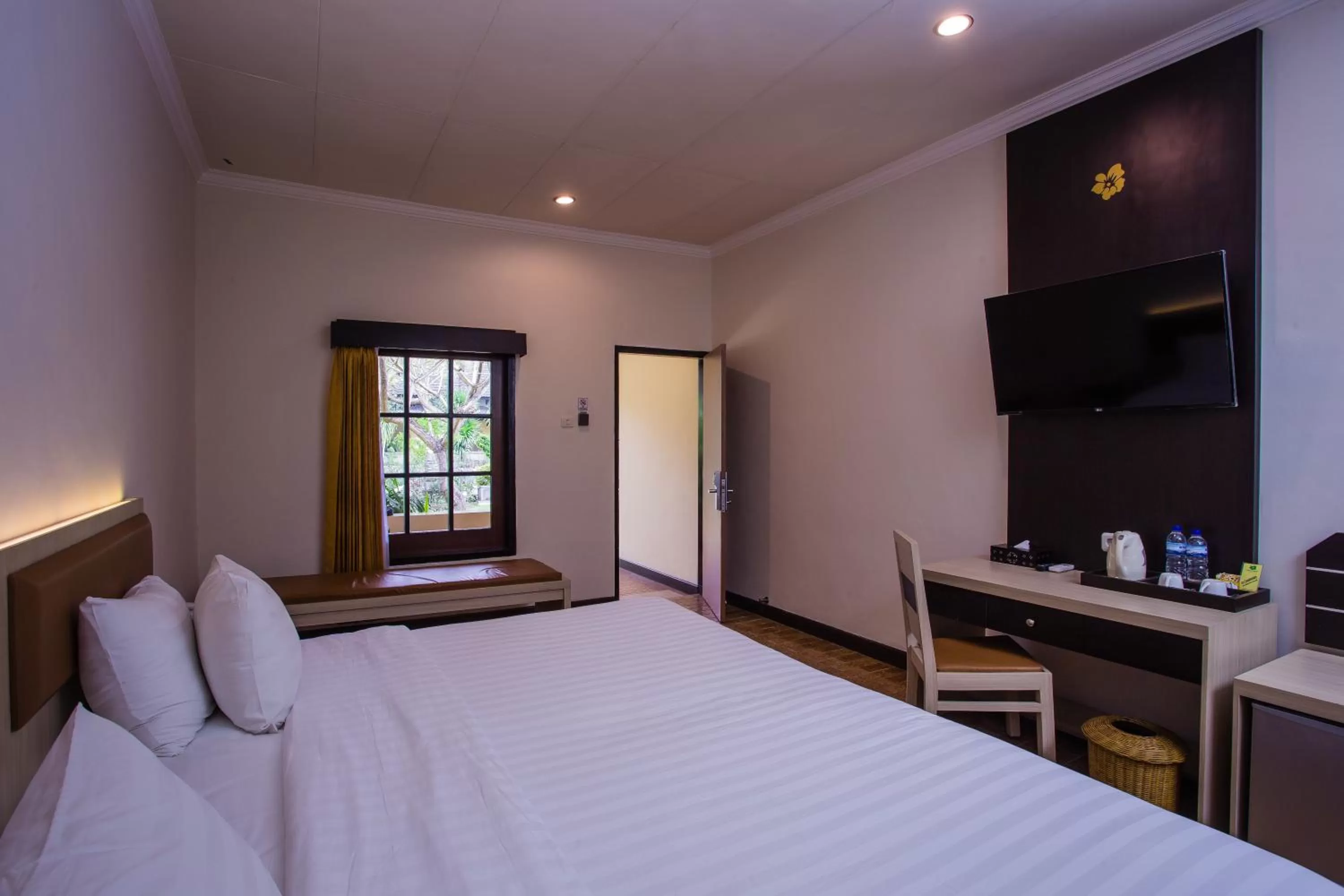 View (from property/room), Bed in Lombok Garden Hotel