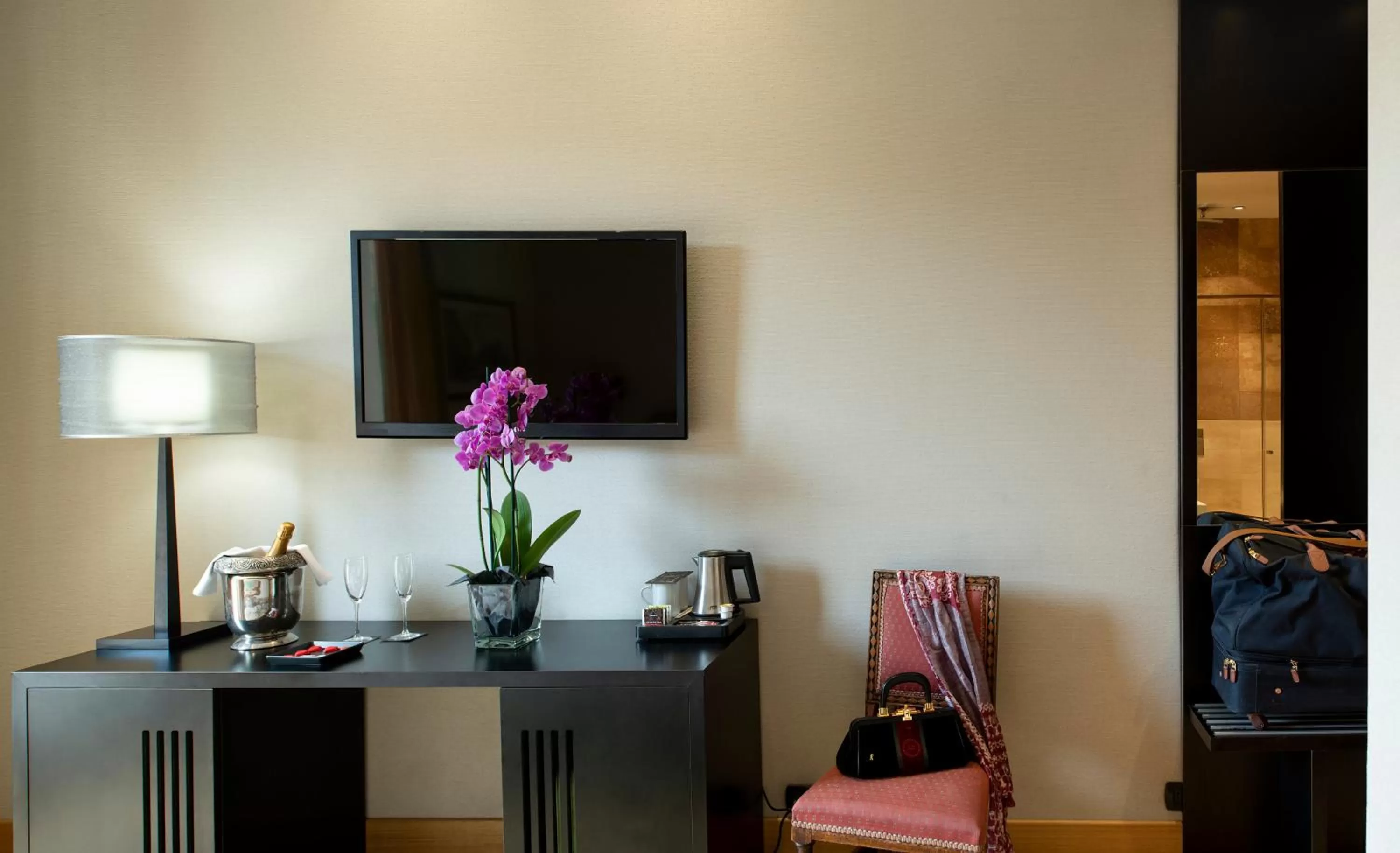 Coffee/tea facilities in Alpi Hotel