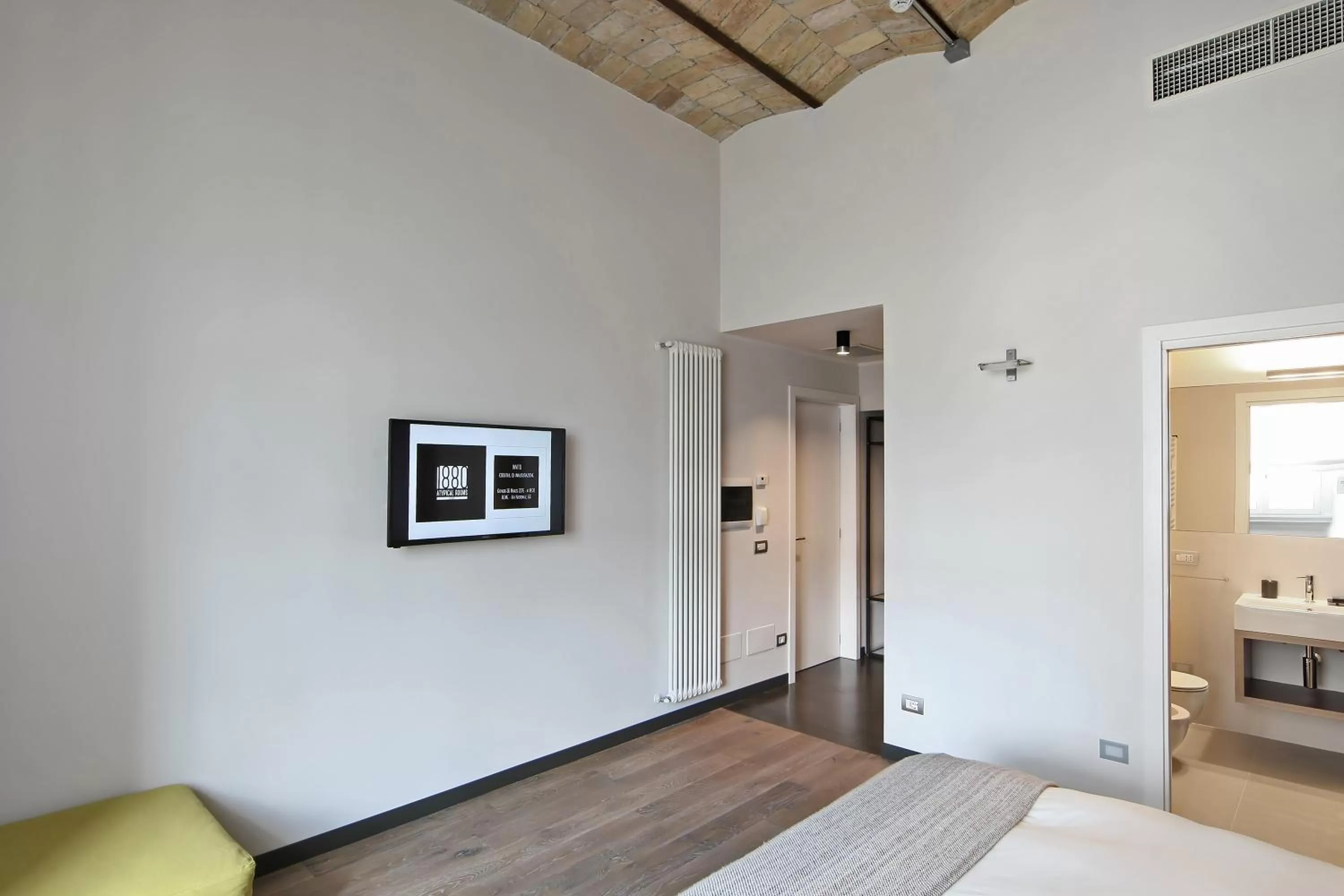 Decorative detail, Bed in Vibe Nazionale