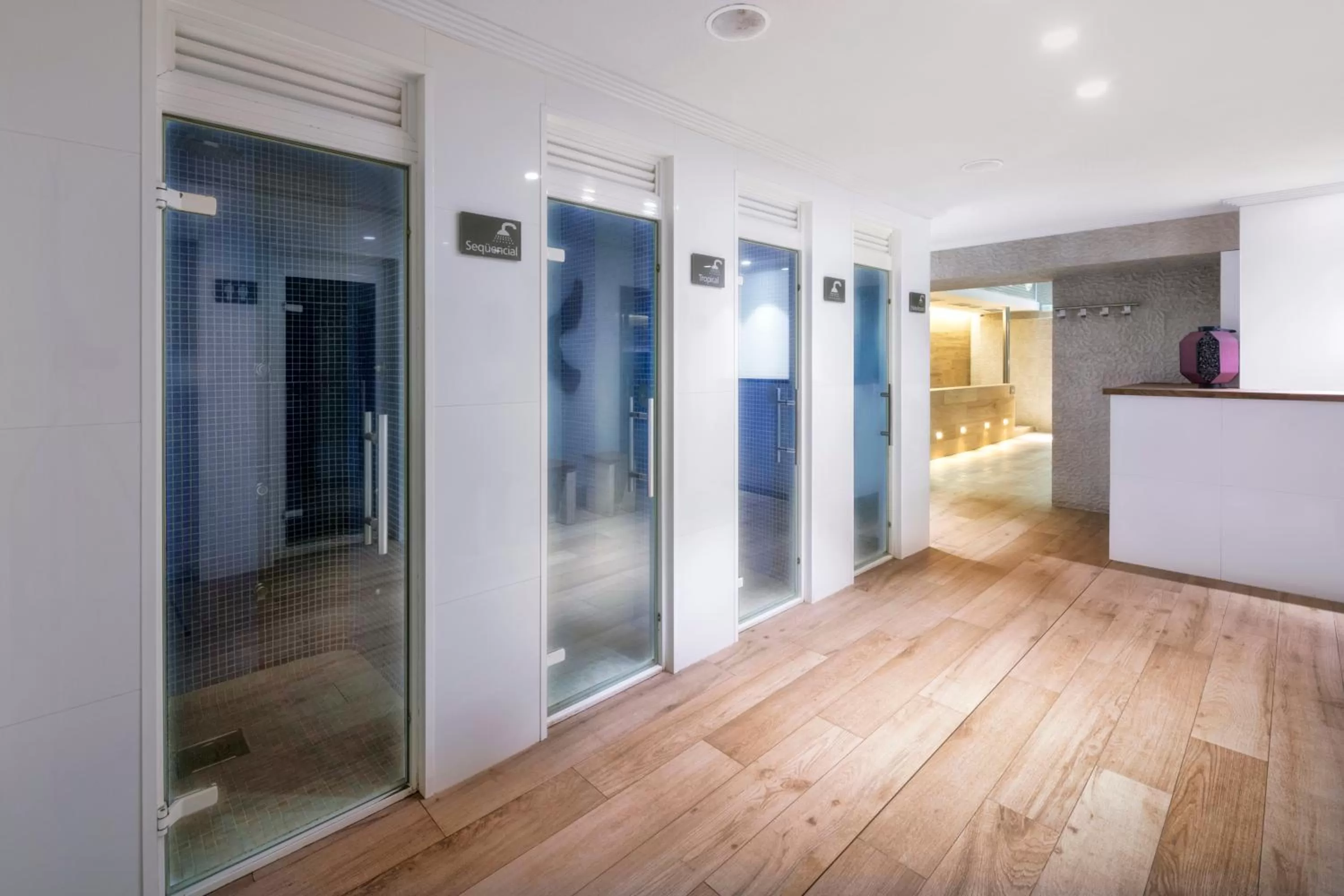 Hot Tub in Sallés Hotel Pere IV