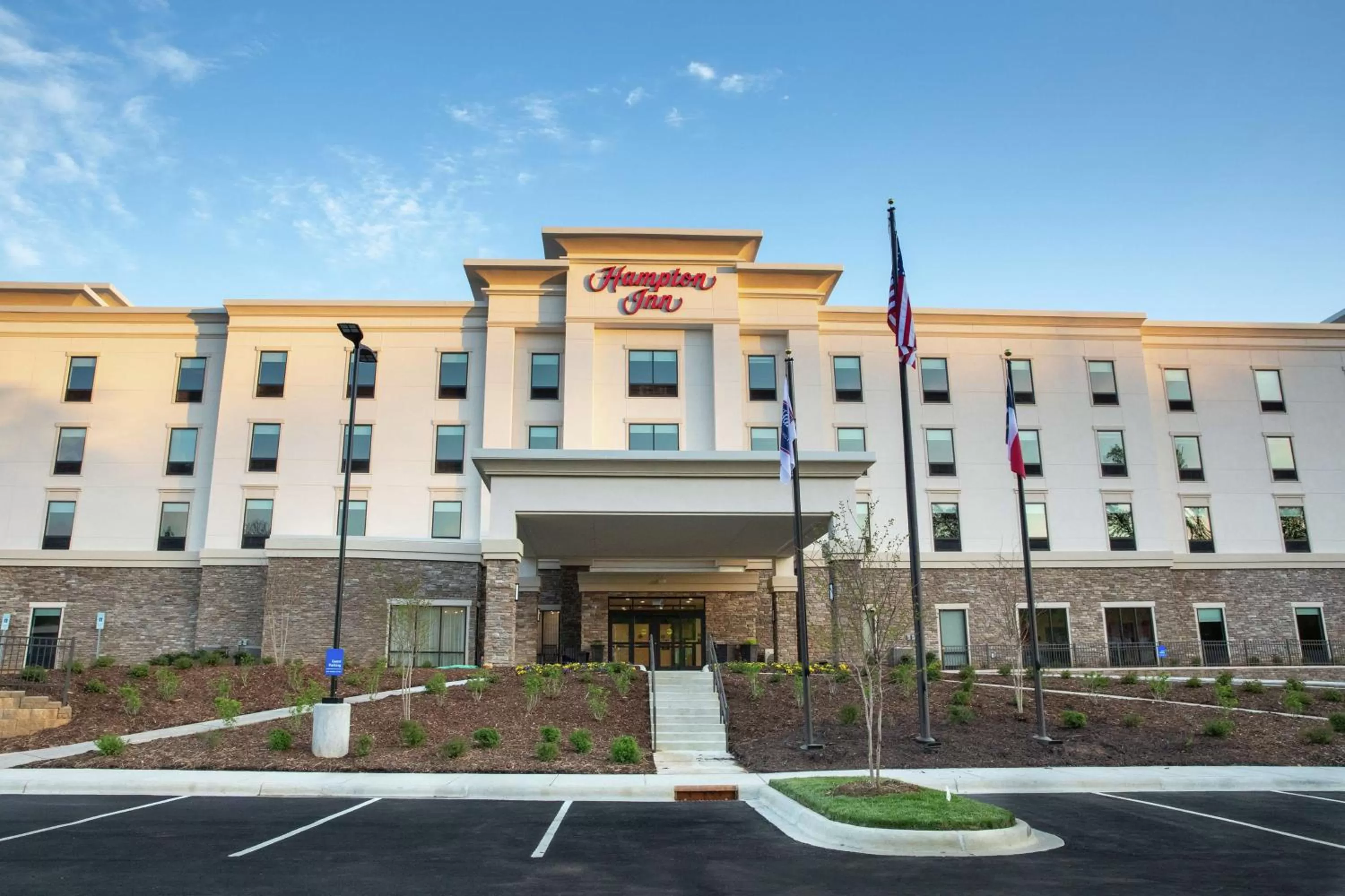 Property building in Hampton Inn Black Mountain