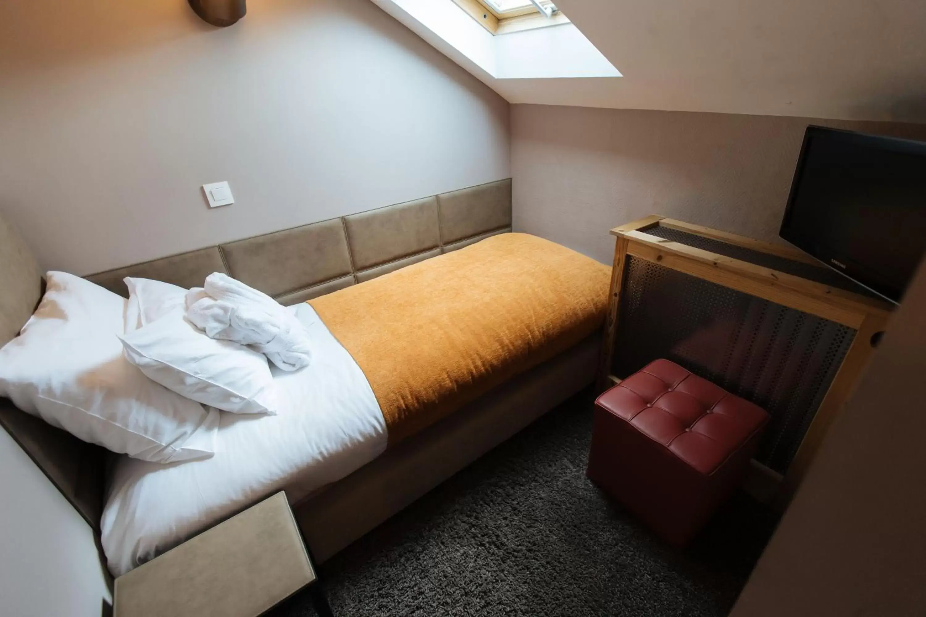 Triple Room in Coeur des Neiges Triple Room in Coeur des Neiges