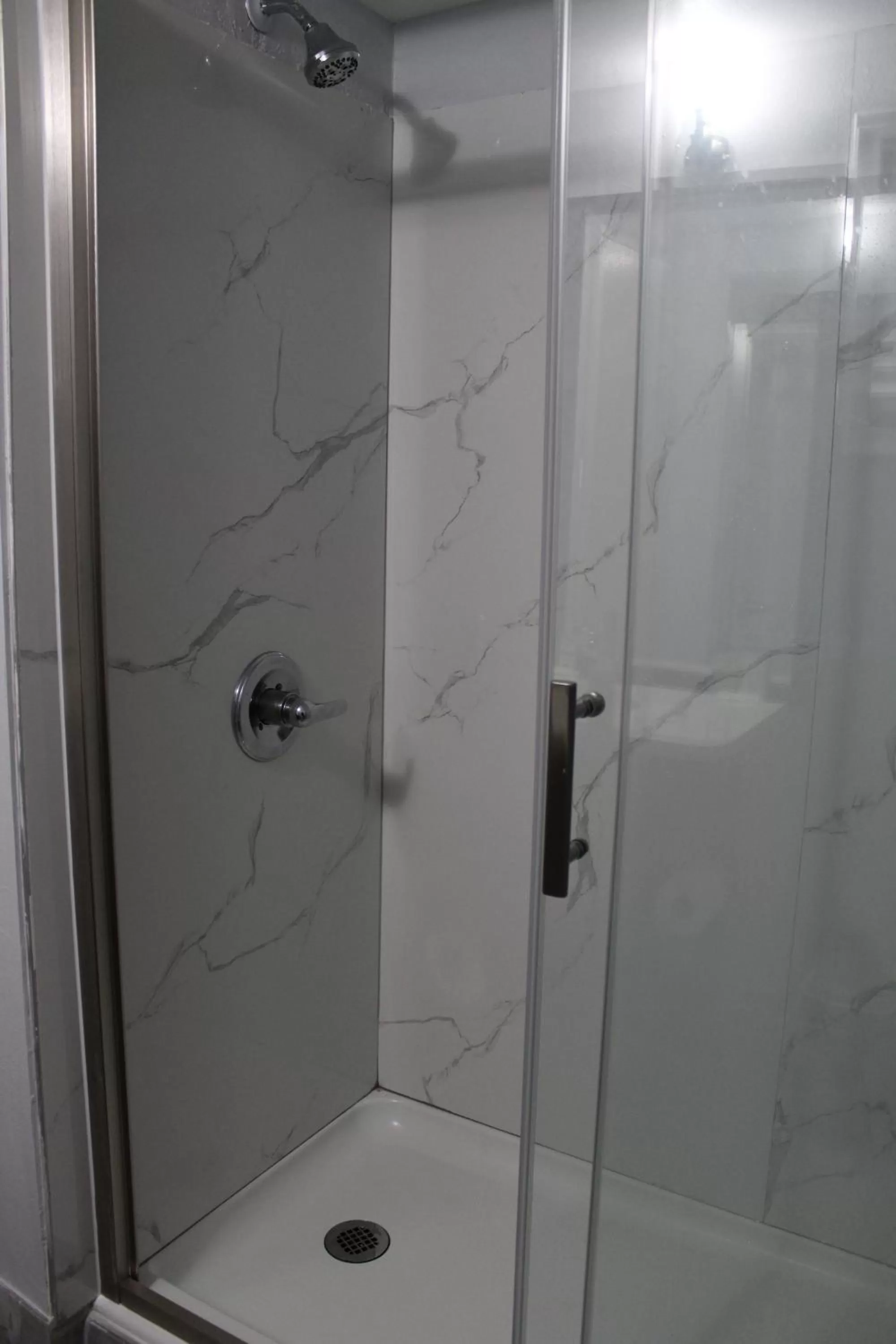 Bathroom in Quality Inn - On The Lake Clarksville-Boydton