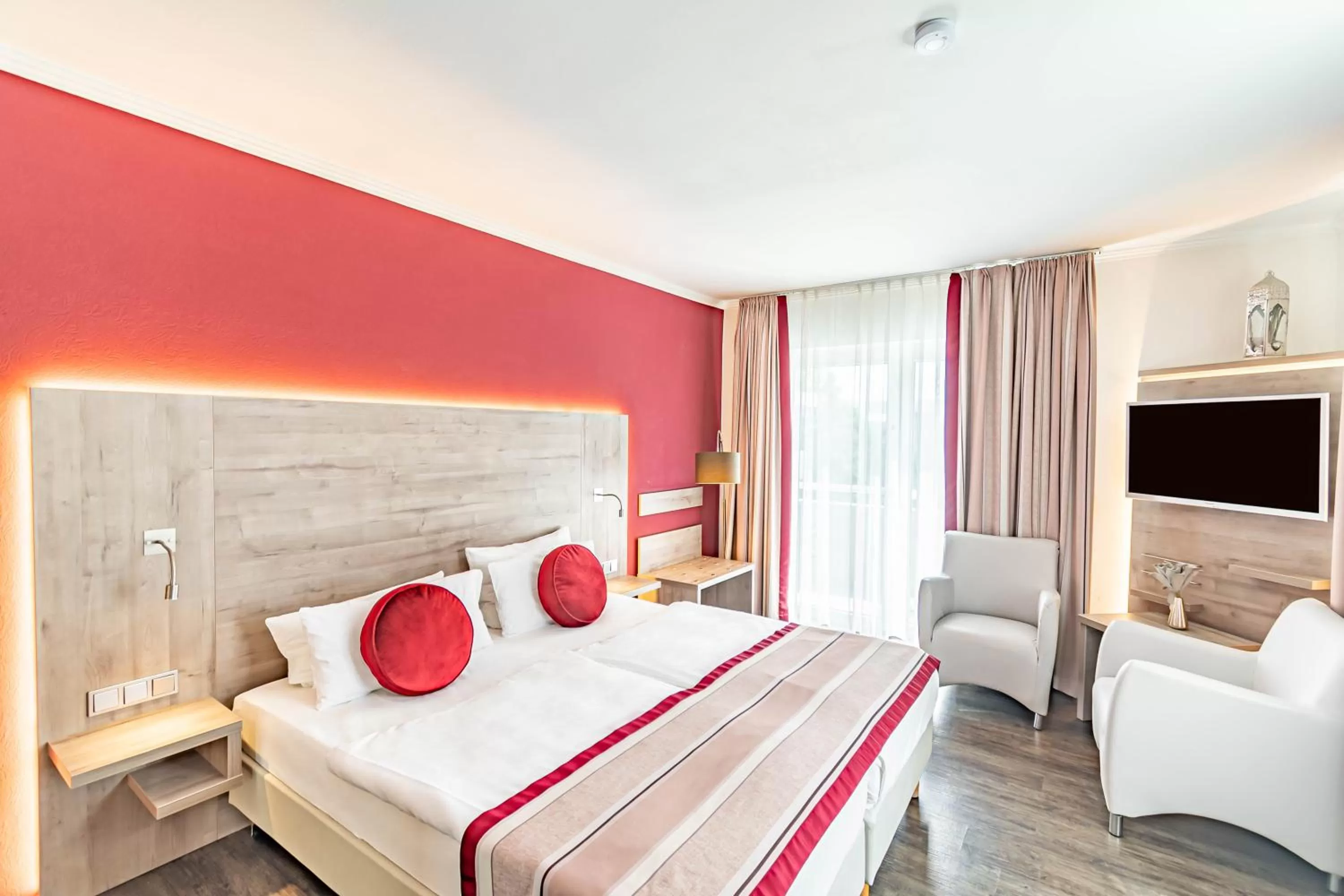 Photo of the whole room, Bed in Parkhotel Sonnenberg