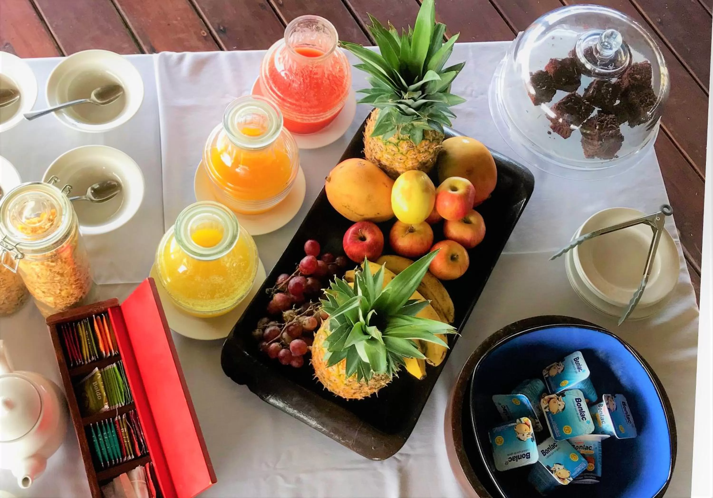 Continental breakfast in Punta Caracol Acqua Lodge