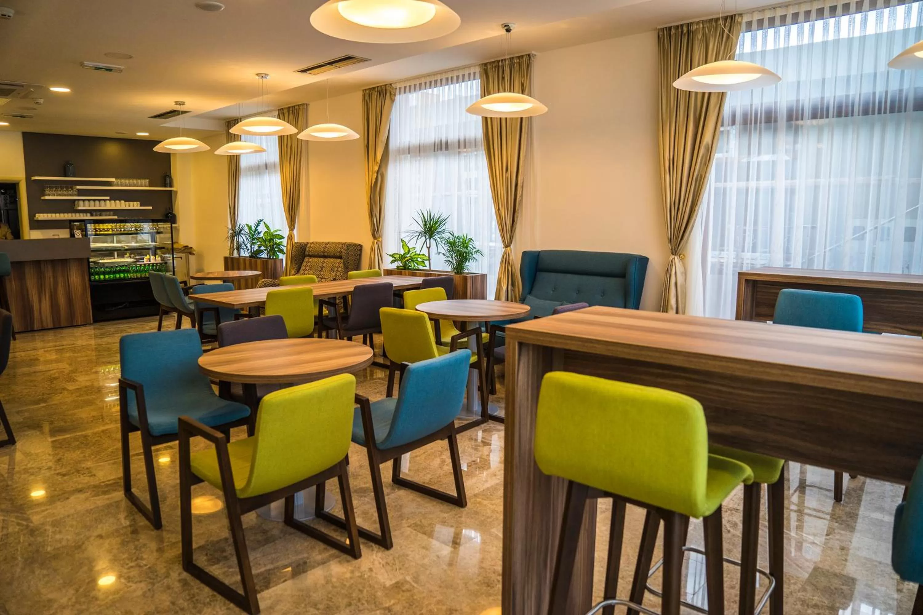 Coffee/tea facilities, Restaurant/Places to Eat in Hotel Kapetanovina