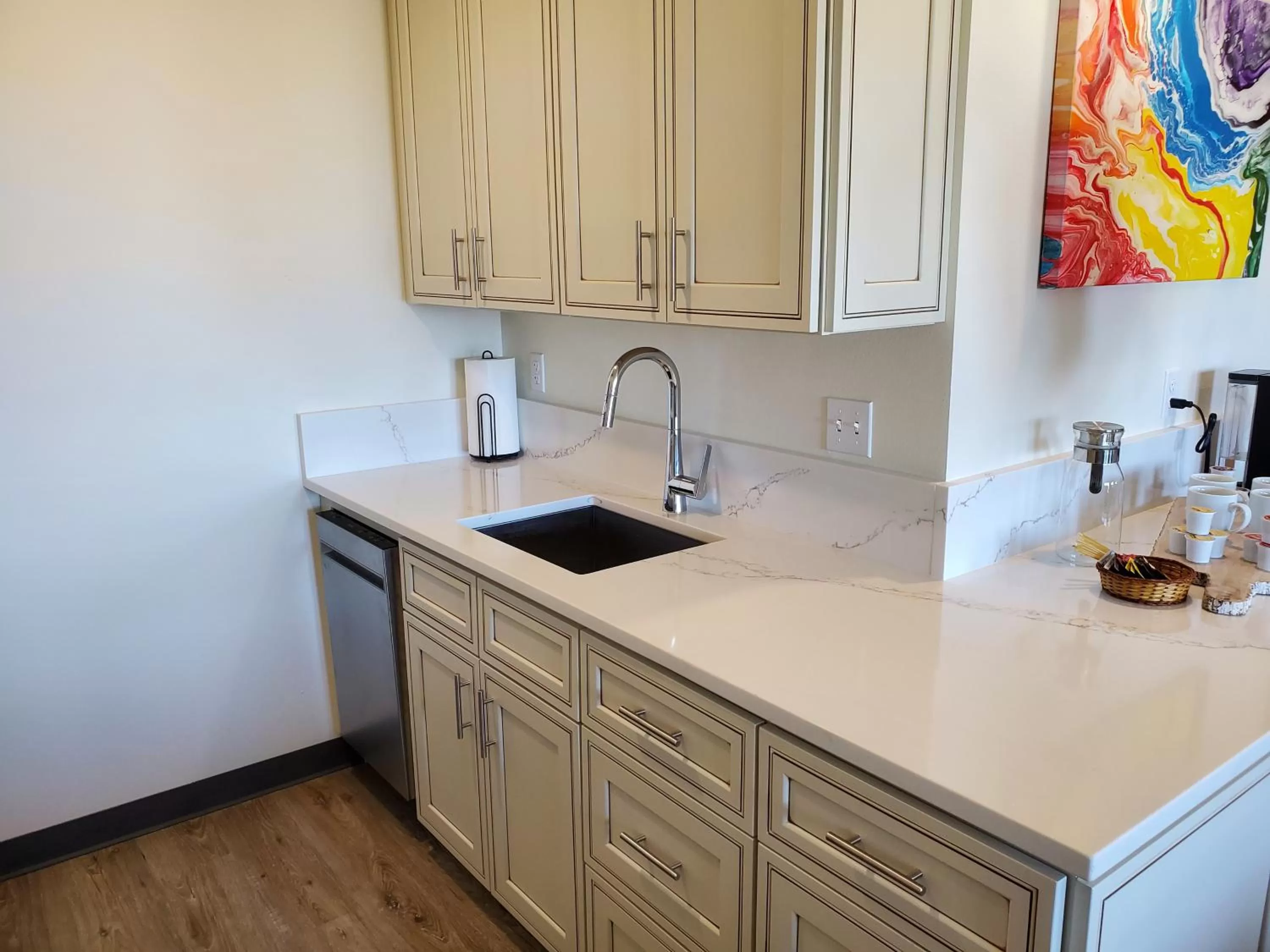 Coffee/tea facilities in Moonstone Beach Motel