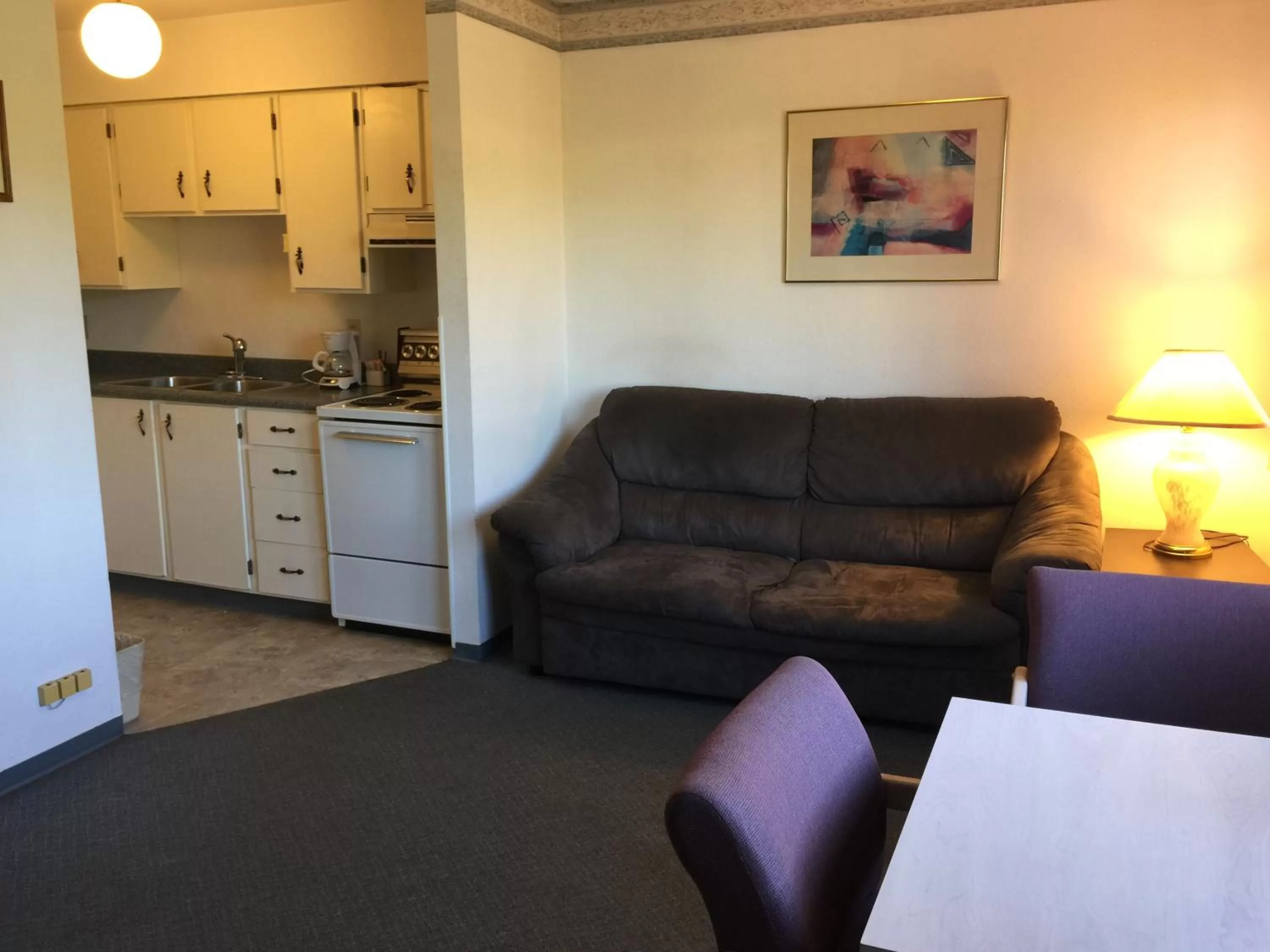 Living room in DC Lodge