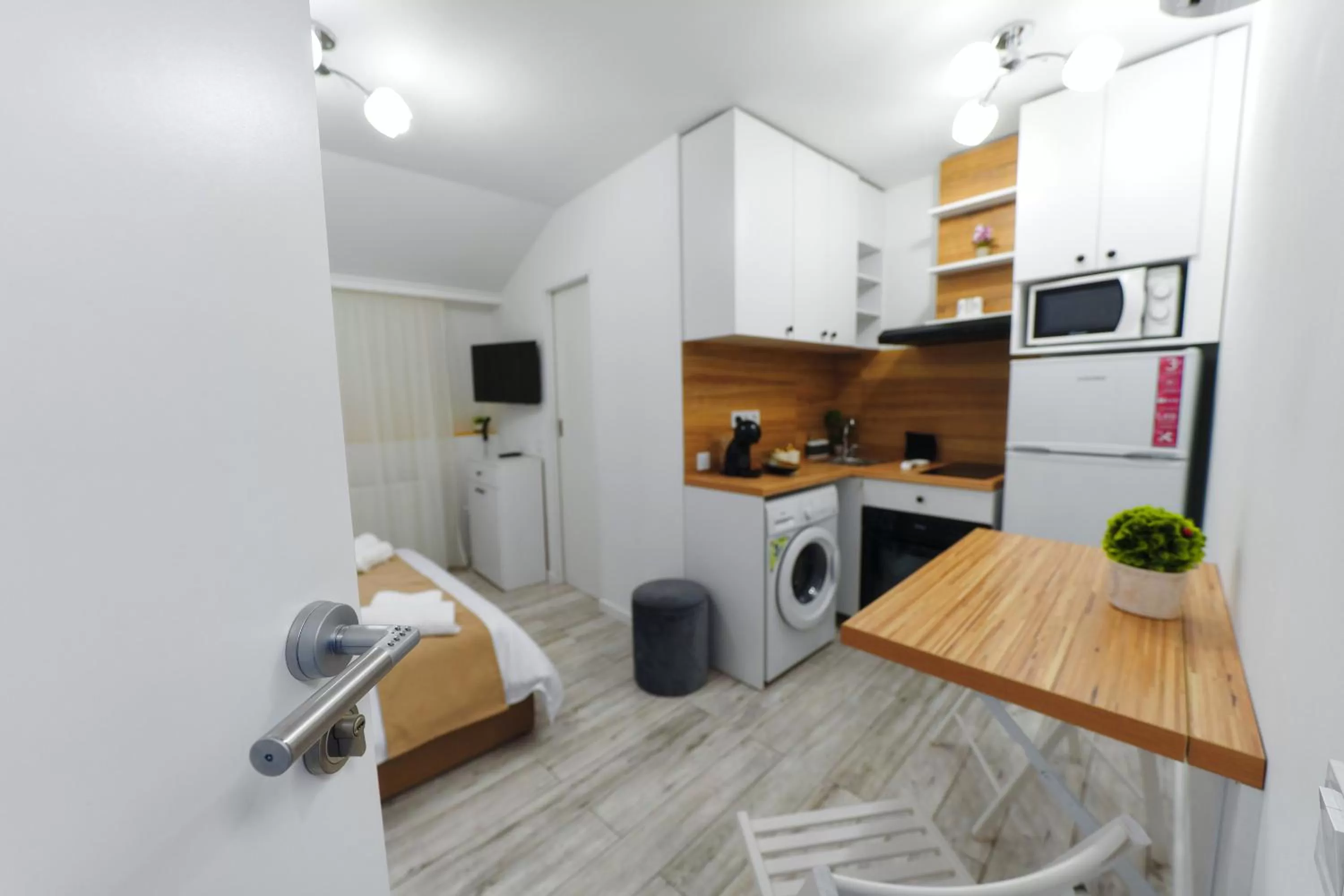 Kitchen/Kitchenette in Bella House