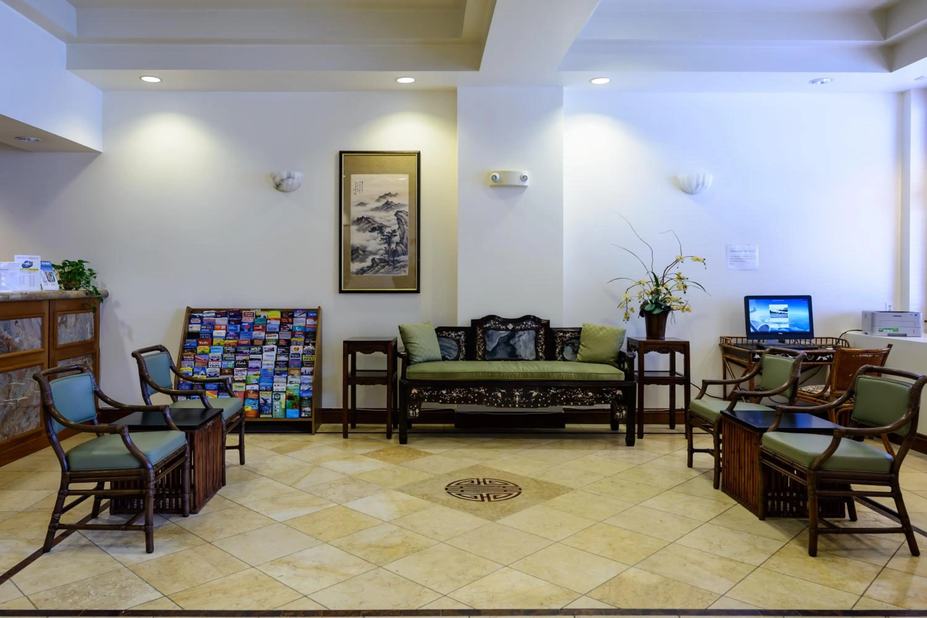 Lobby or reception in SW Hotel