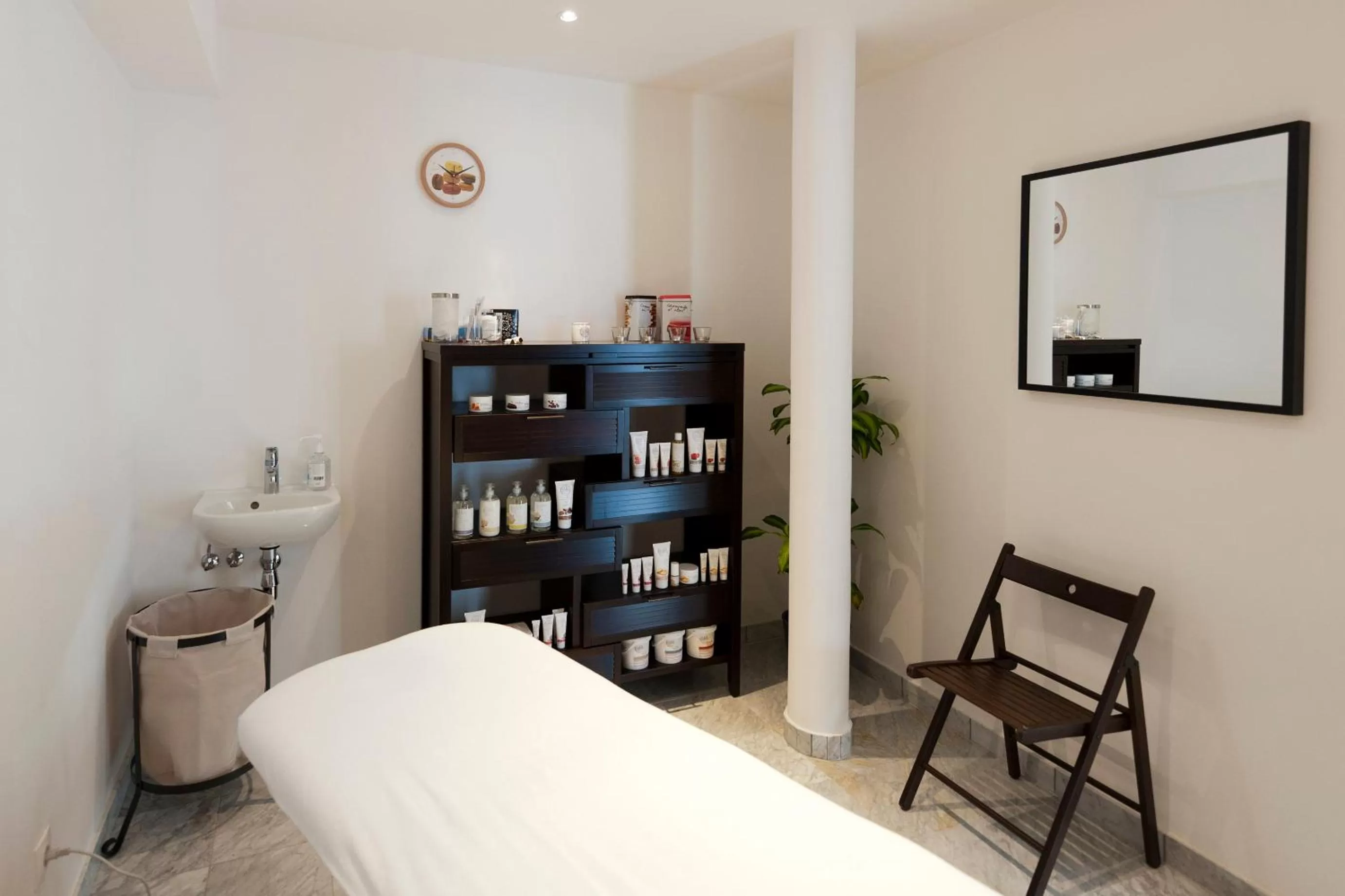 Spa and wellness centre/facilities in Hôtel du Parc, Restaurant, Spa & Wellness