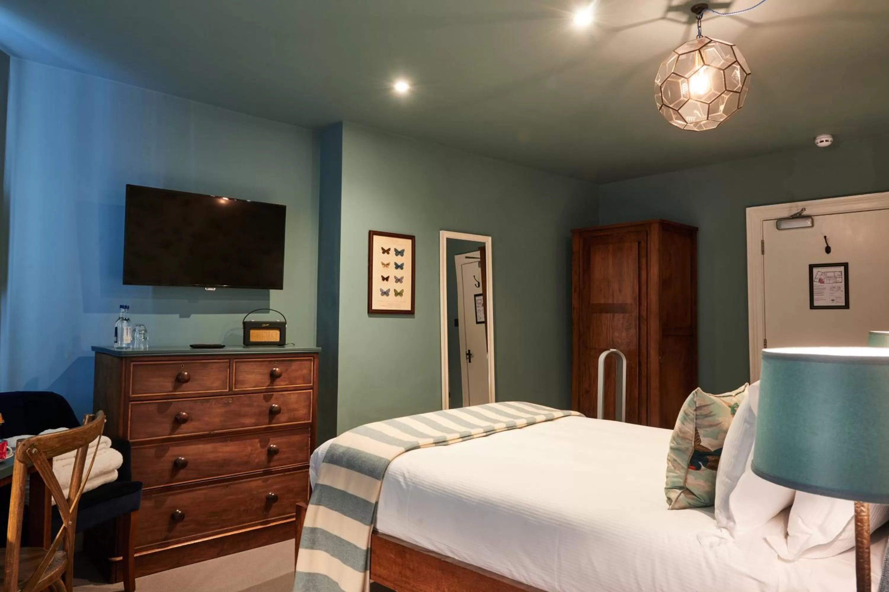 Bed in The Kings Arms