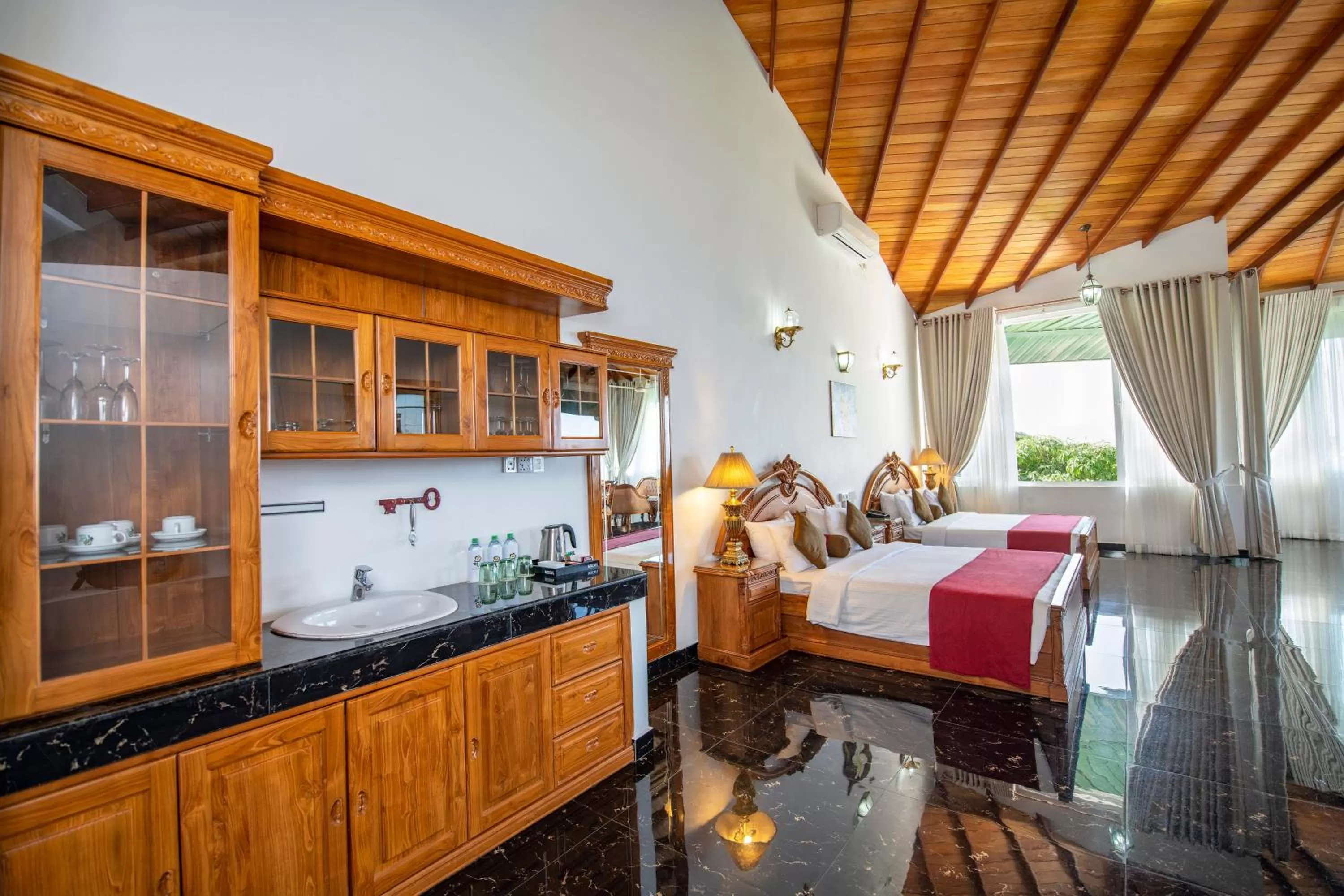 Coffee/tea facilities in Hotel Sudu Araliya