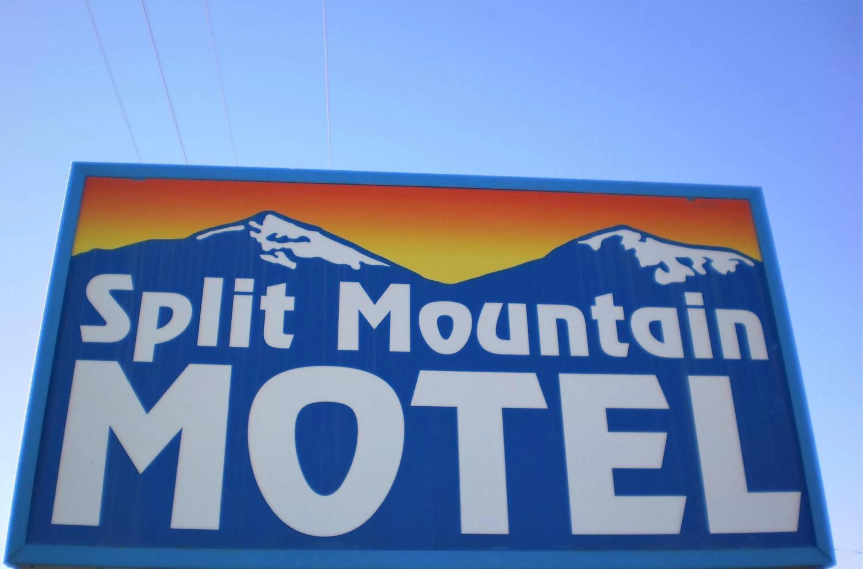 Property logo or sign in Split Mountain Motel