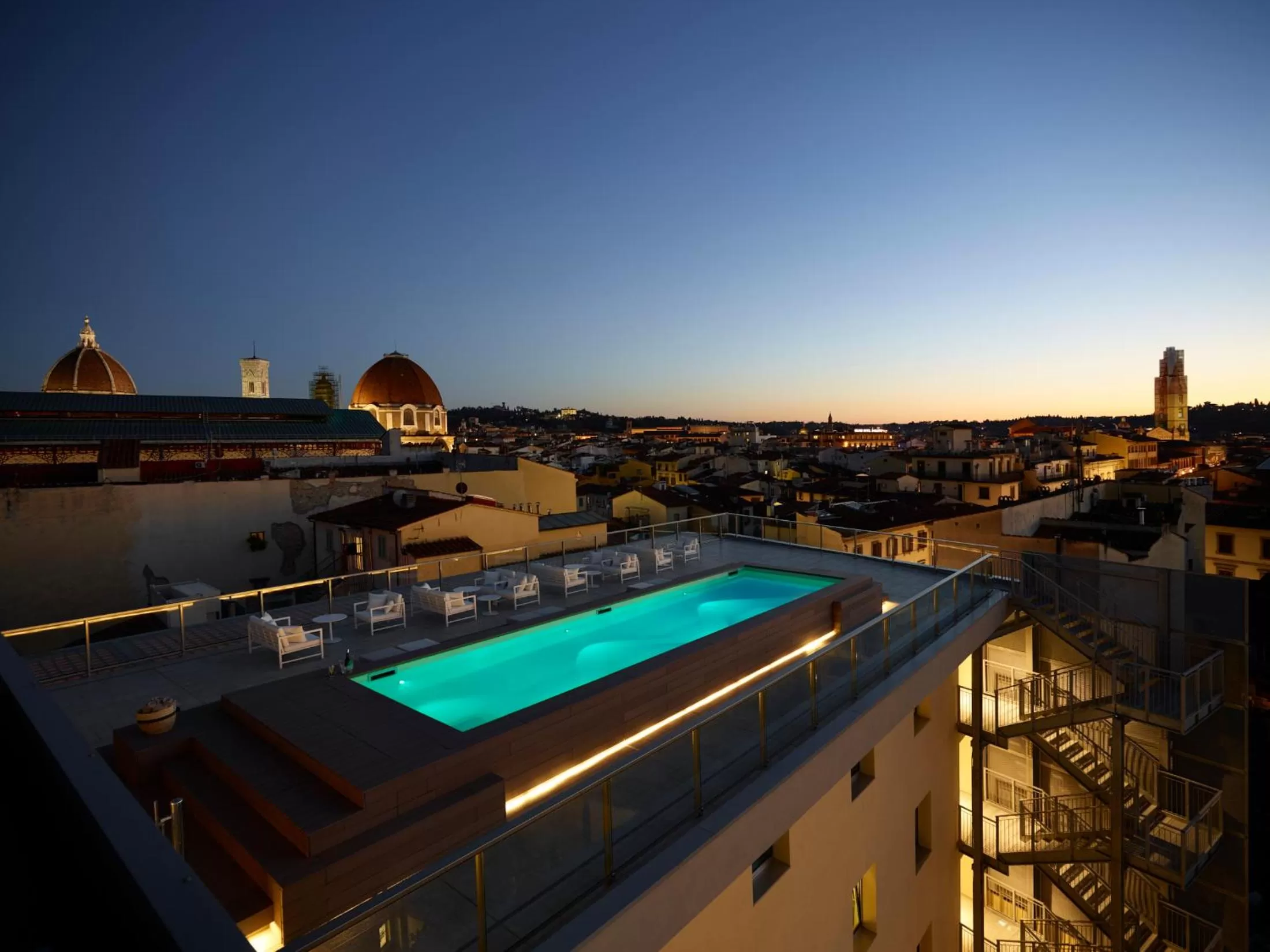 Pool view in Hotel Glance In Florence