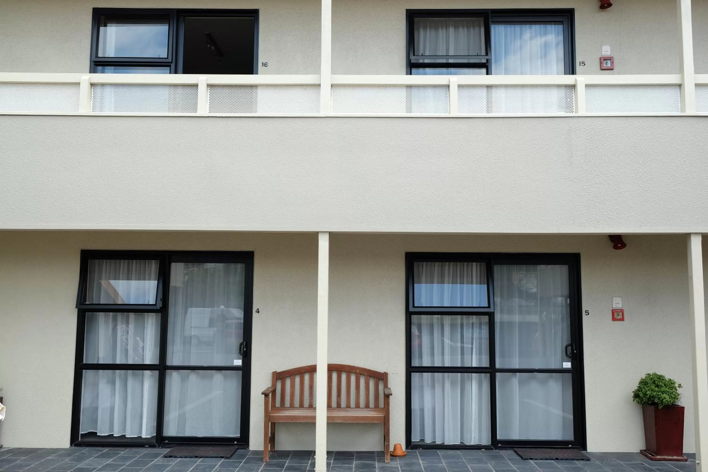 Day in Marksman Motor Inn